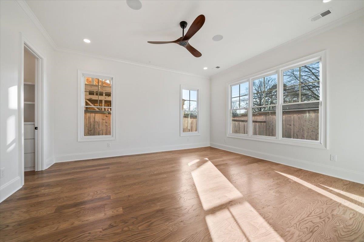 5037 HENRY HEIGHTS DR