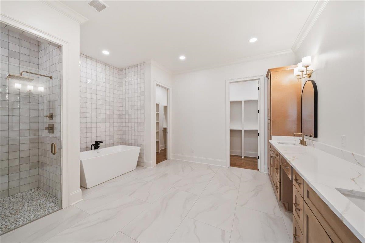 5037 HENRY HEIGHTS DR