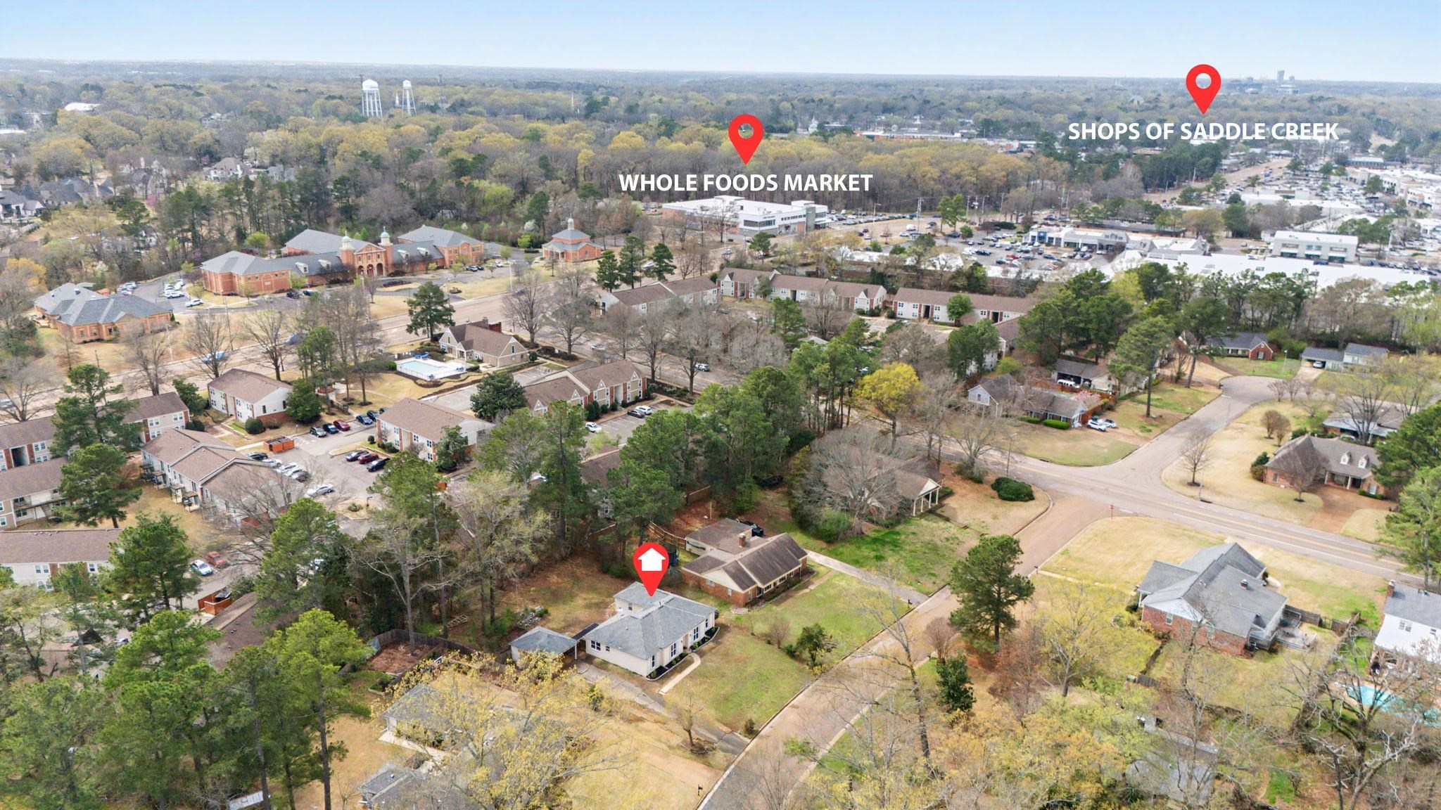7953 WOODFORD LN