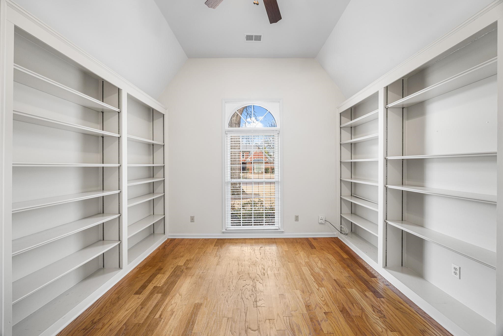 1665 NESHOBA TRACE CV