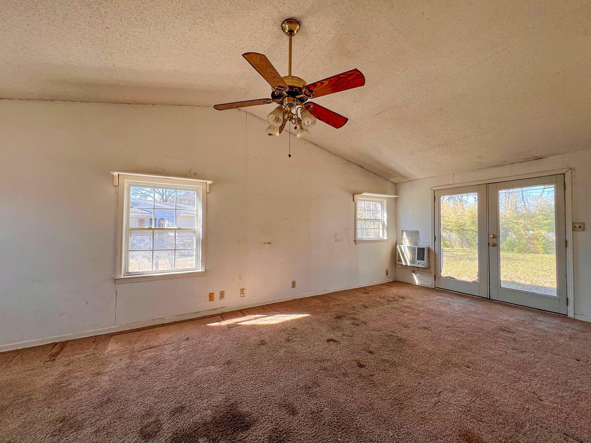 5122 WARFIELD DR