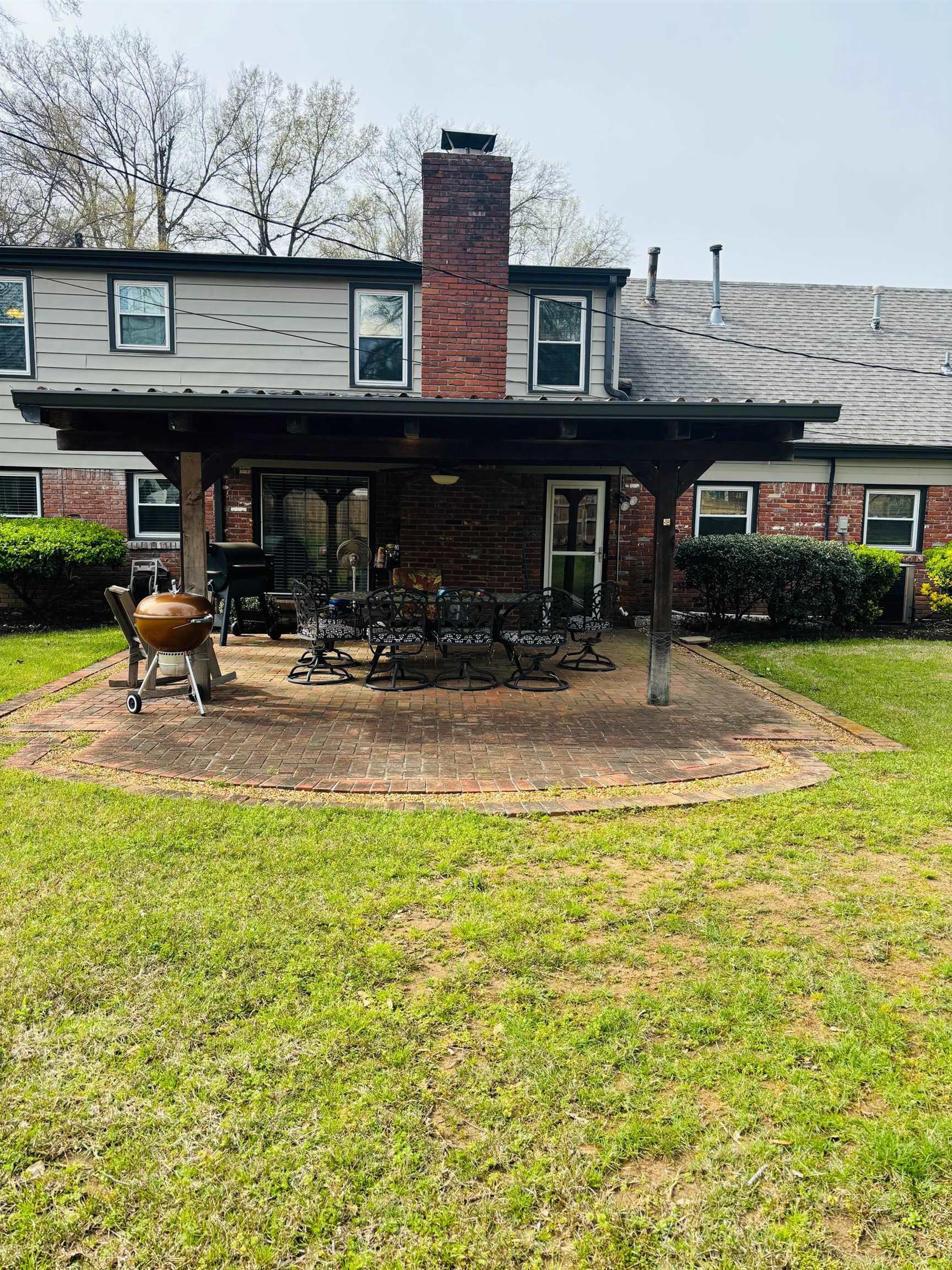 2076 RIVERDALE RD