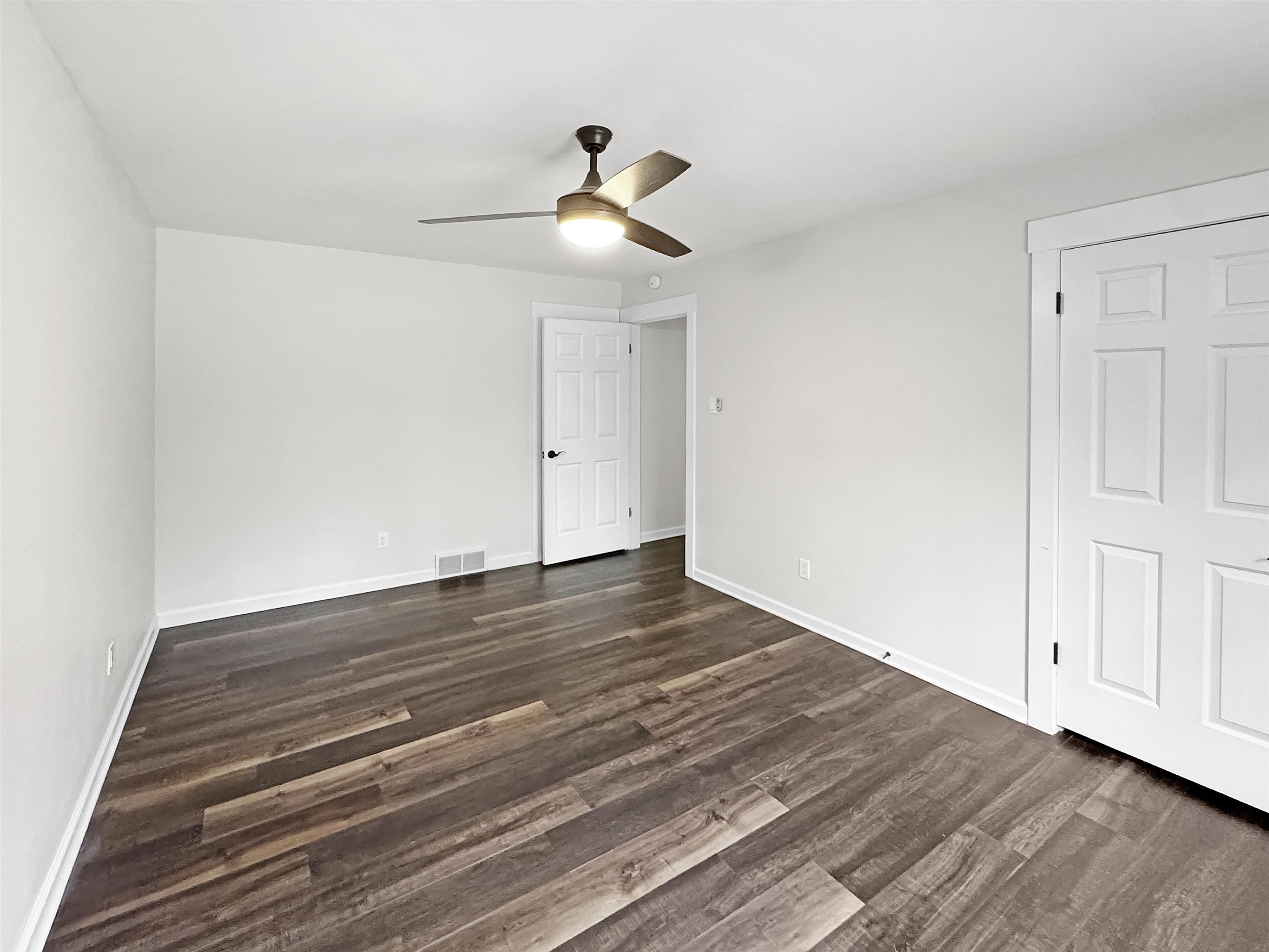 6344 FERNCREST DR