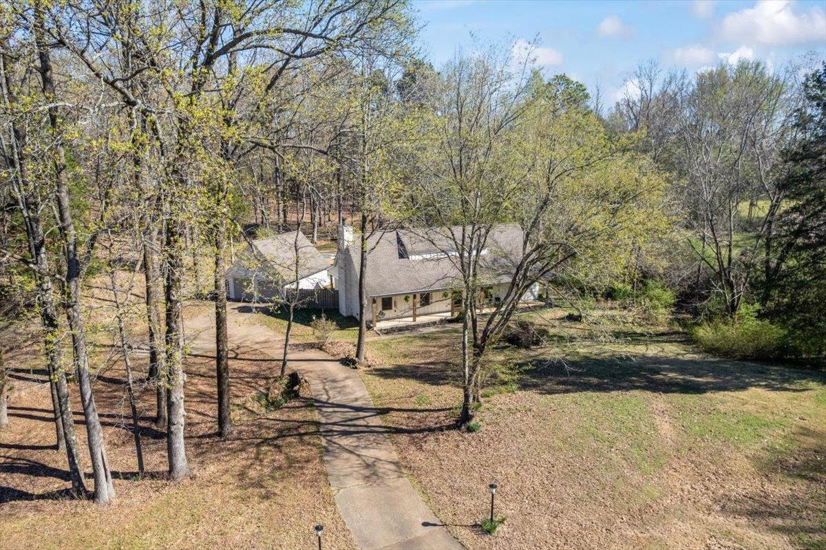 6344 FERNCREST DR