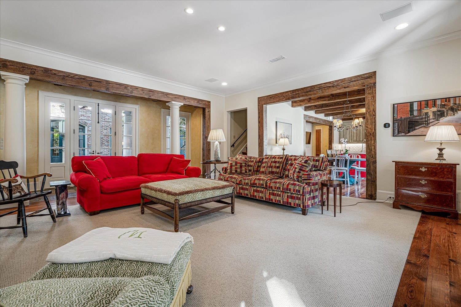 202 CLOISTER GREEN LN