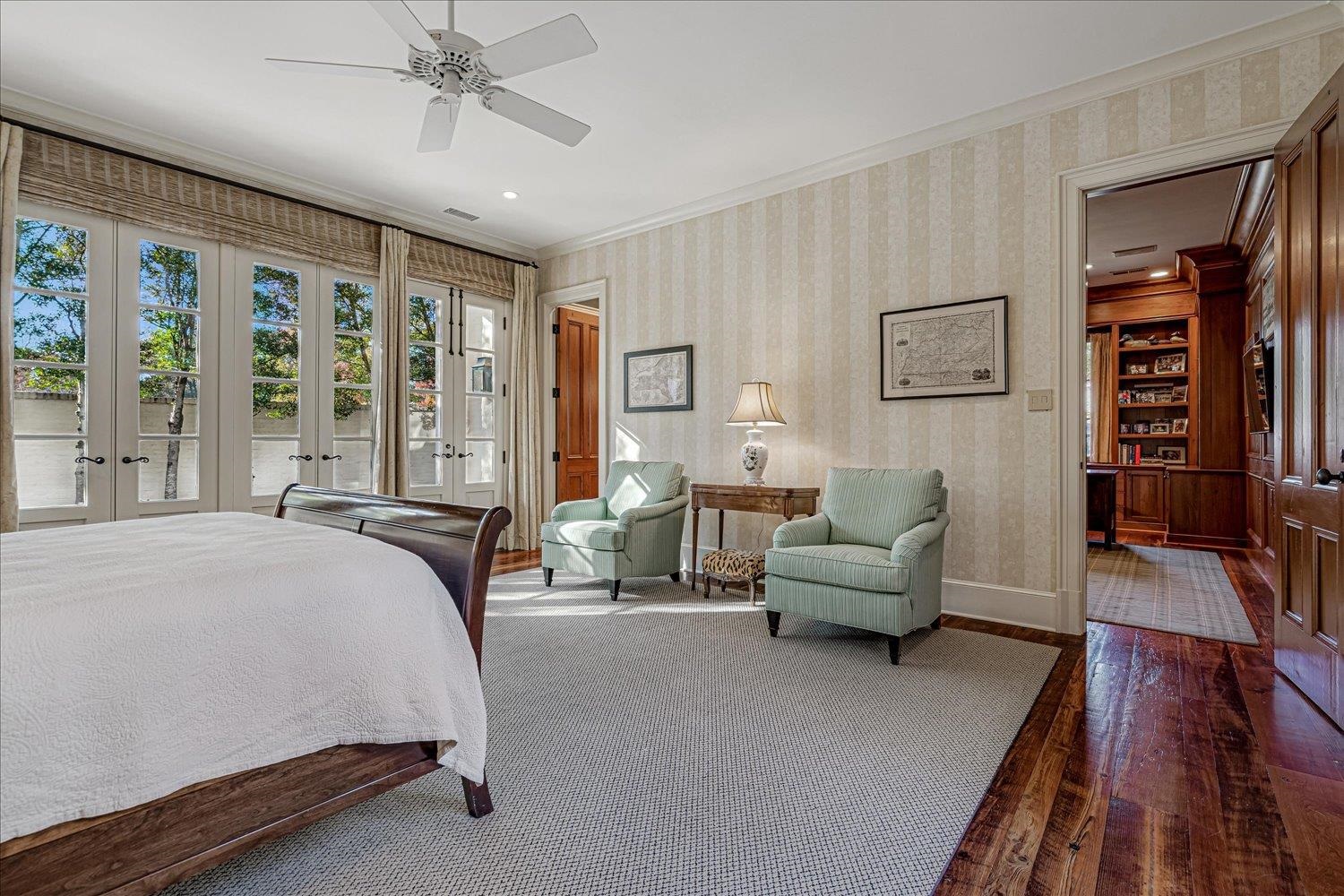 202 CLOISTER GREEN LN