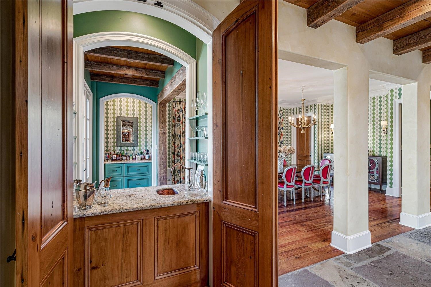 202 CLOISTER GREEN LN