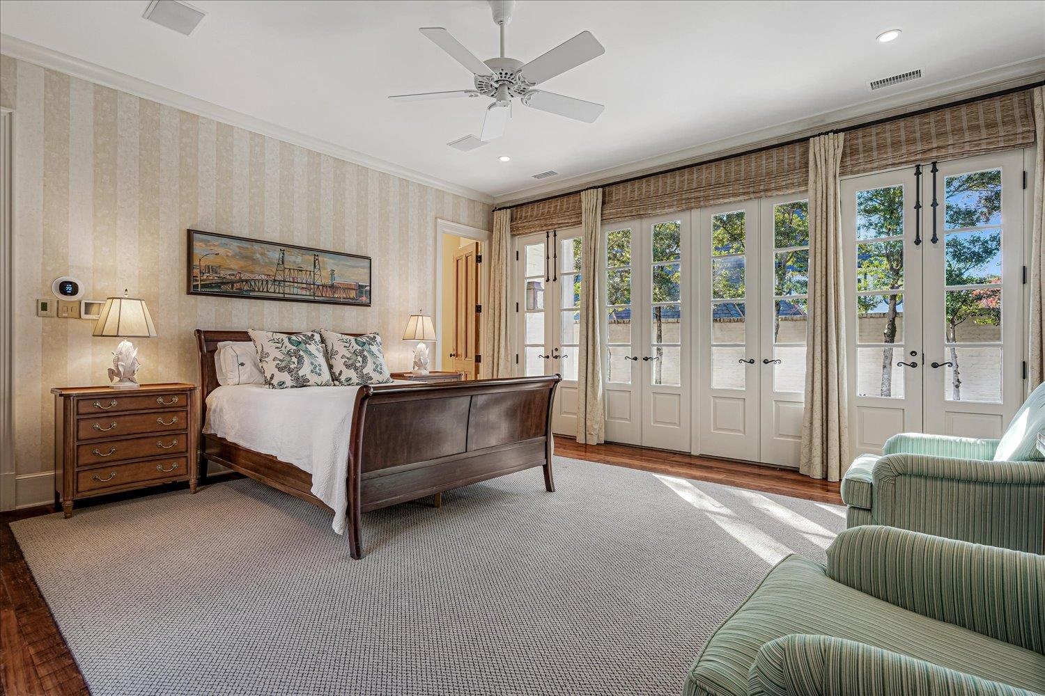 202 CLOISTER GREEN LN