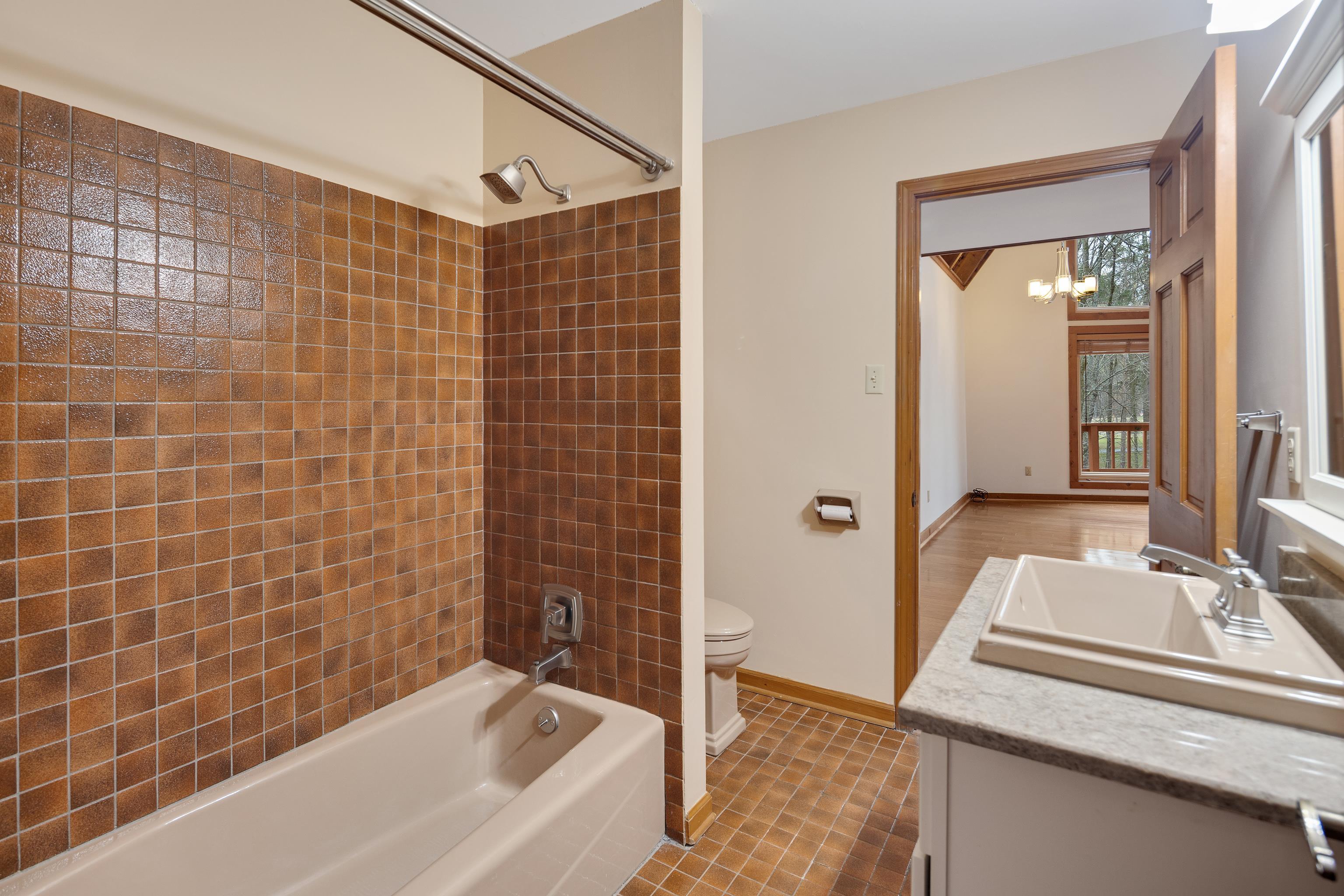 8580 GRAND OAKS CV