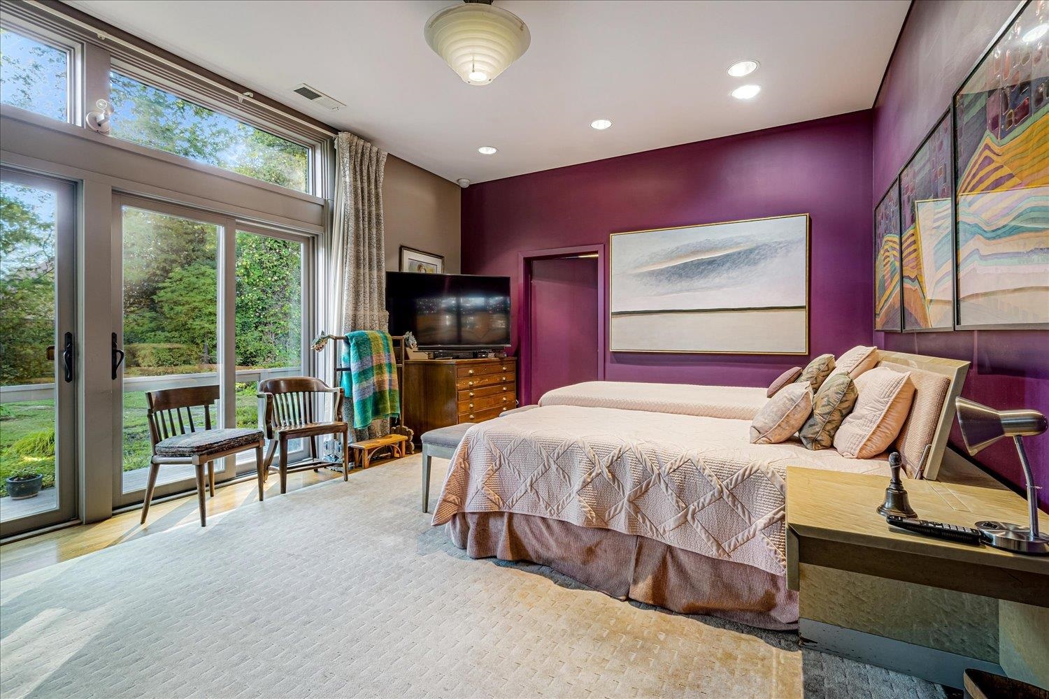 311 E CHERRY CIR