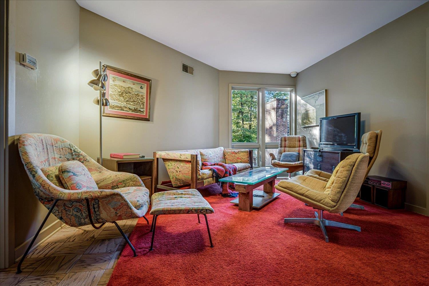 311 E CHERRY CIR