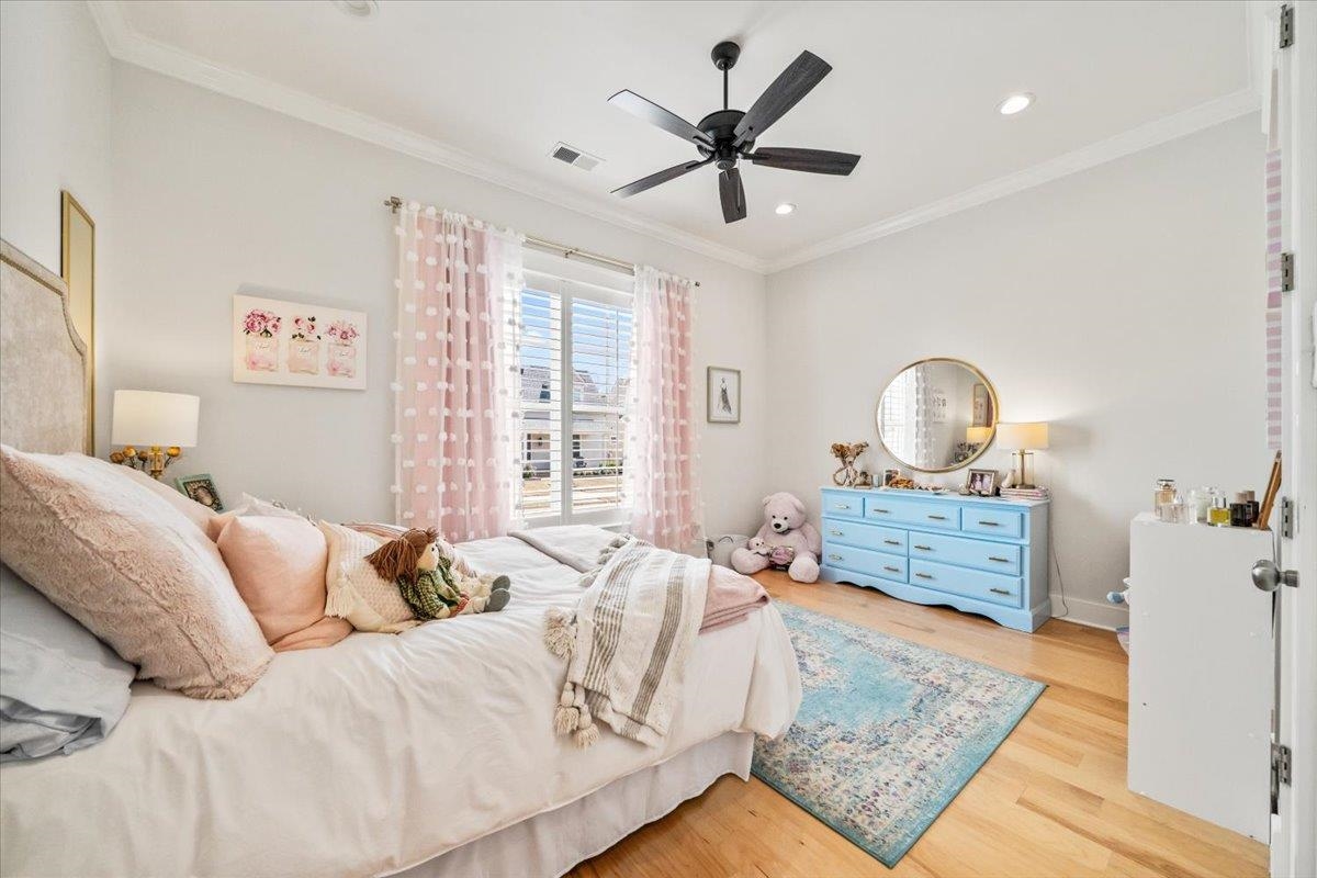 421 CATAWBA VALLEY DR