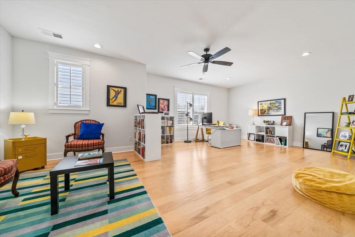 421 CATAWBA VALLEY DR