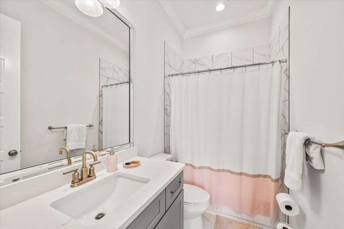 421 CATAWBA VALLEY DR