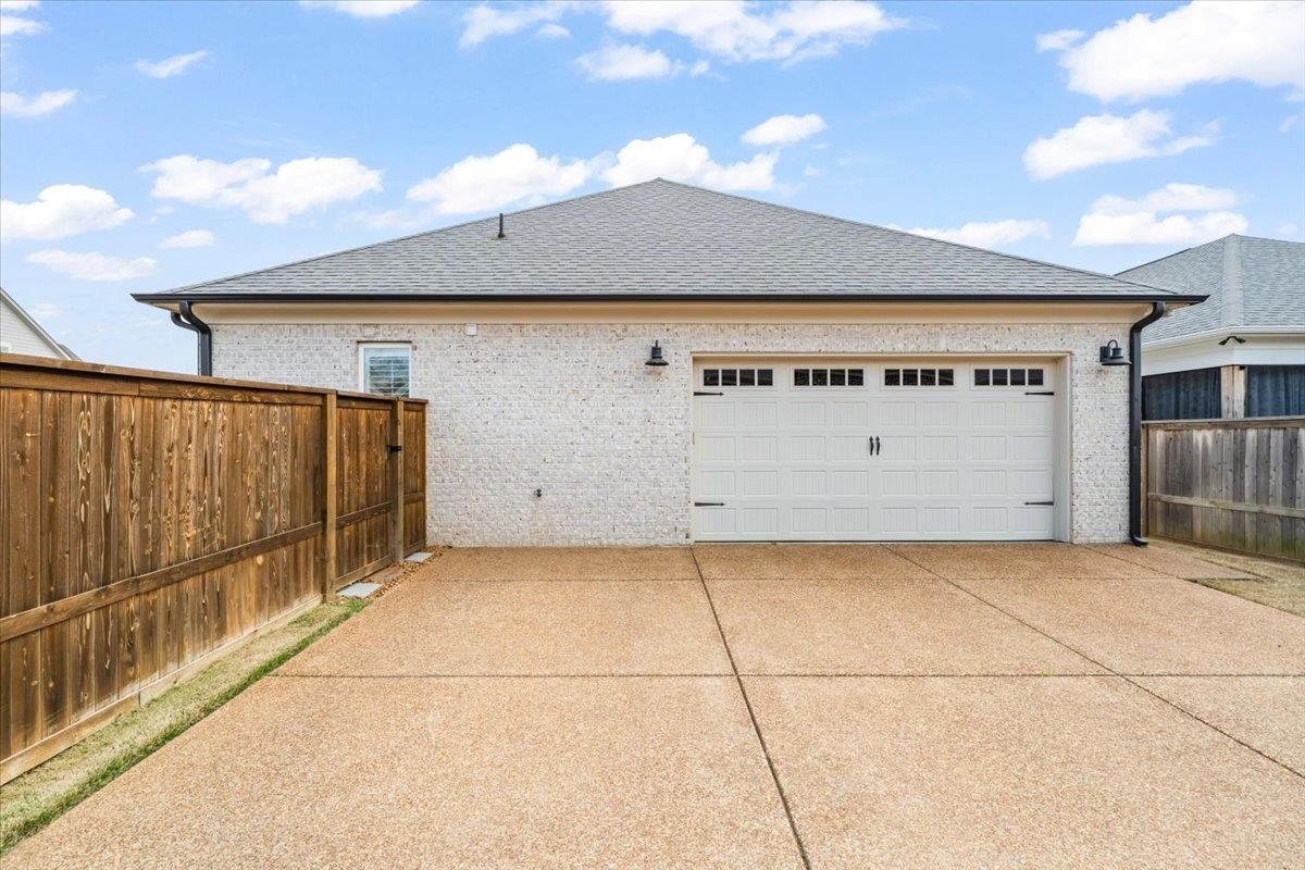 421 CATAWBA VALLEY DR