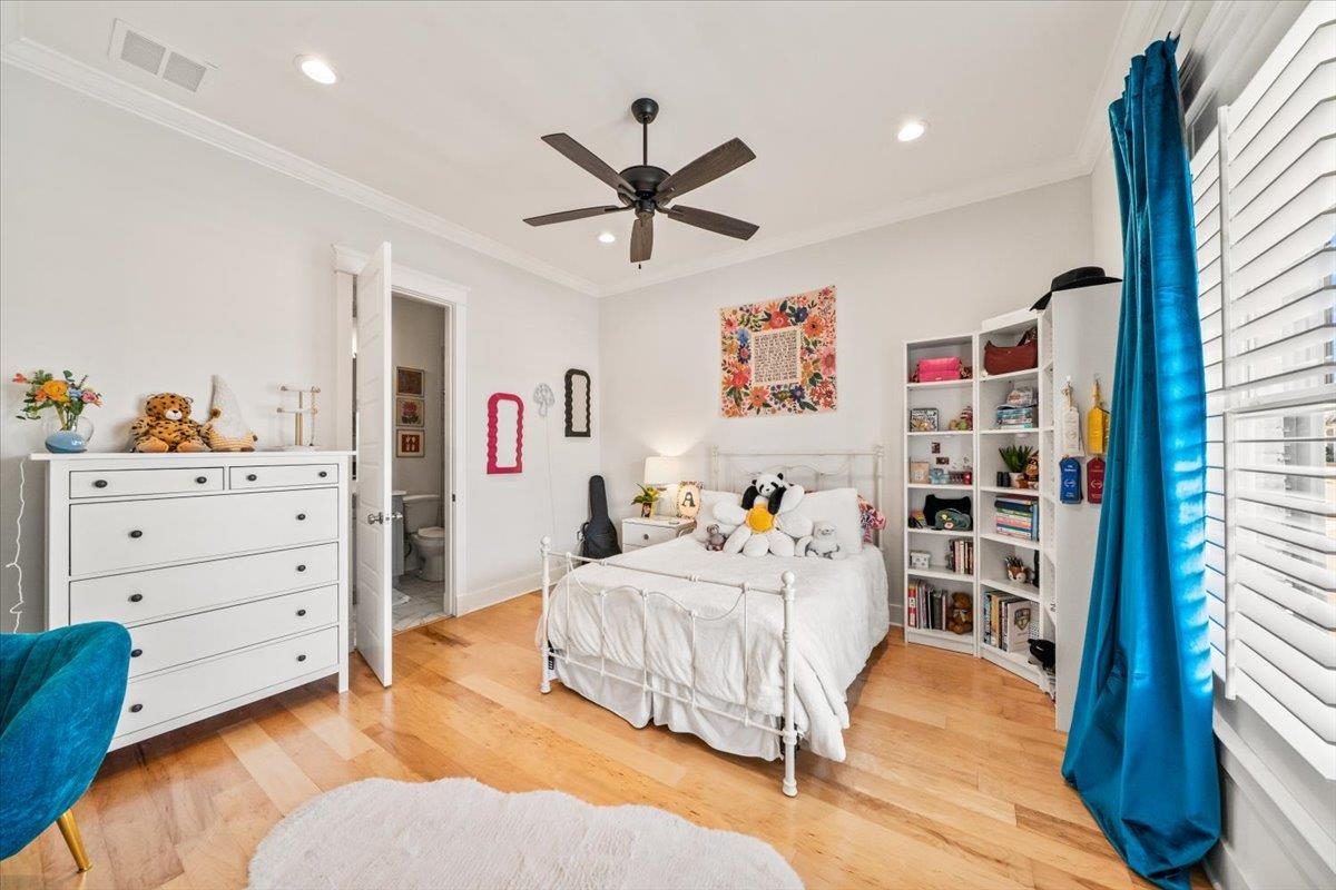 421 CATAWBA VALLEY DR