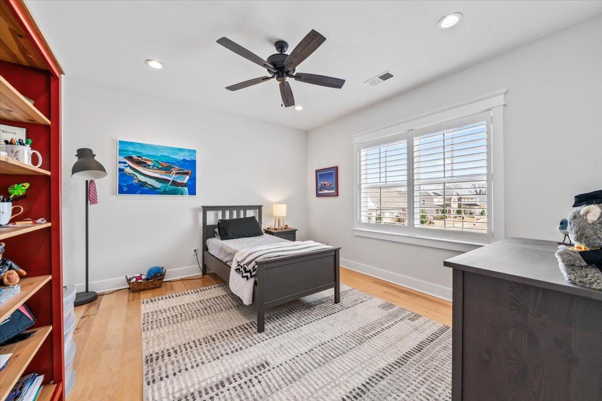 421 CATAWBA VALLEY DR