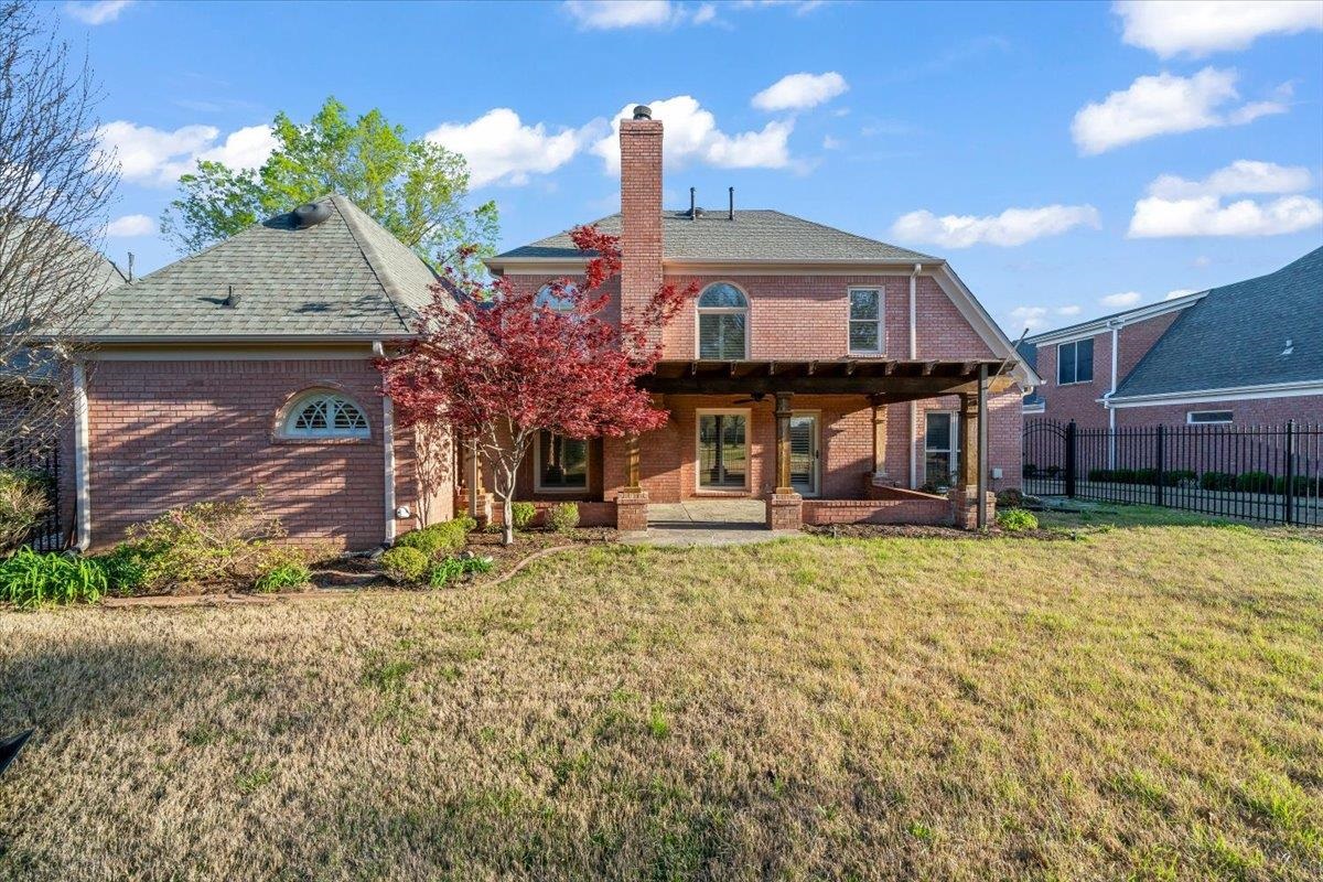 937 N WARWICK OAKS LN N