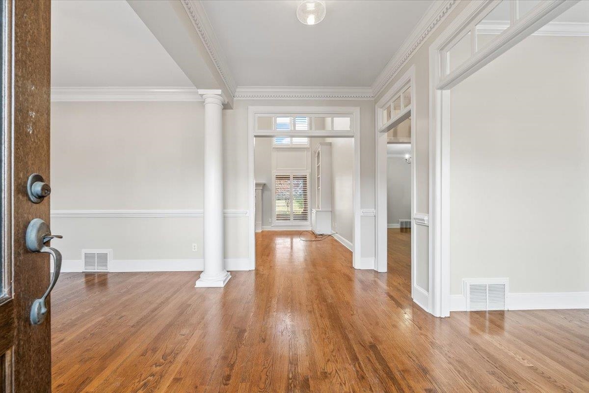 937 N WARWICK OAKS LN N