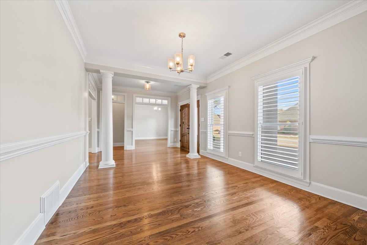 937 N WARWICK OAKS LN N