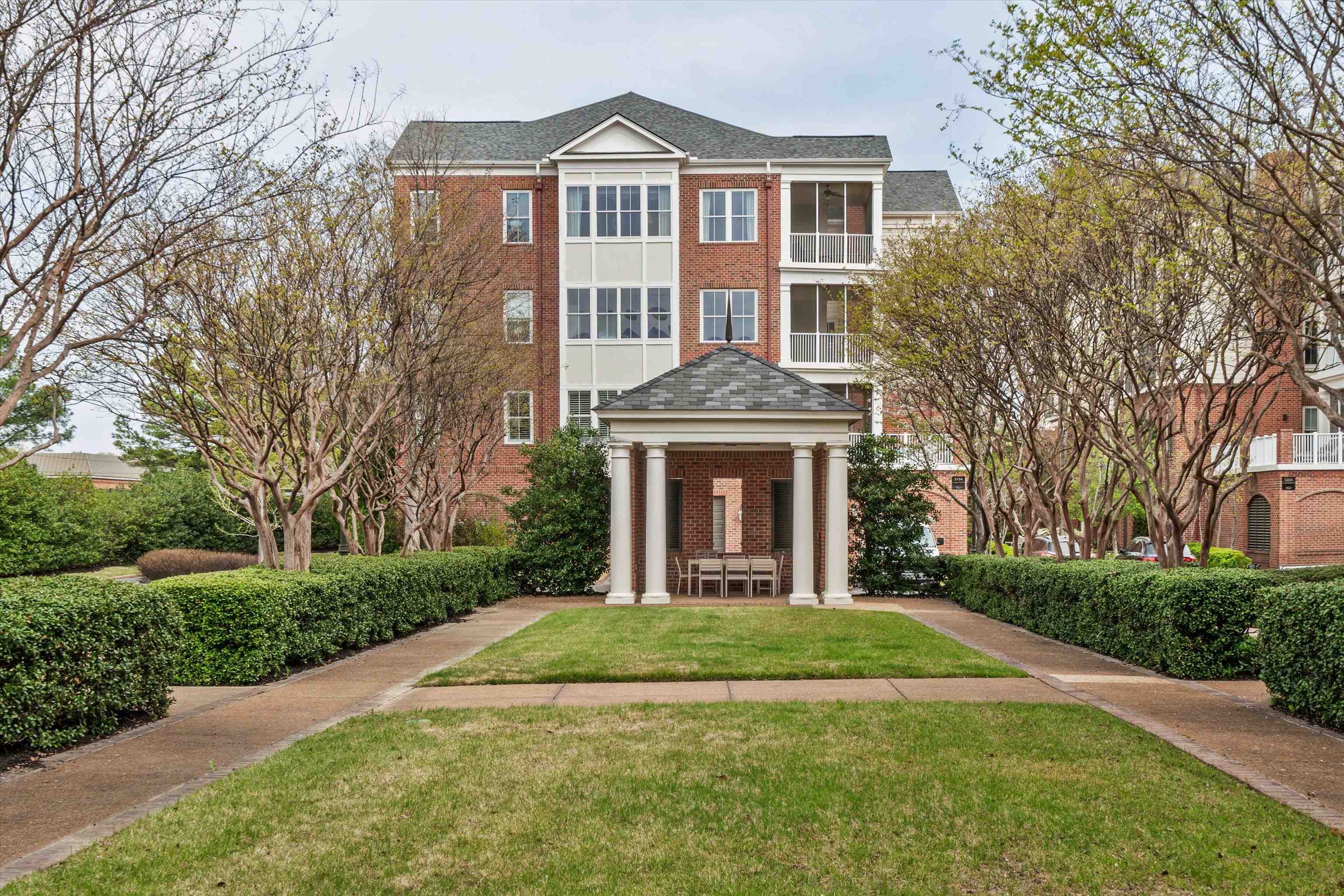 5194 LEXINGTON CLUB CV Unit: 401-402