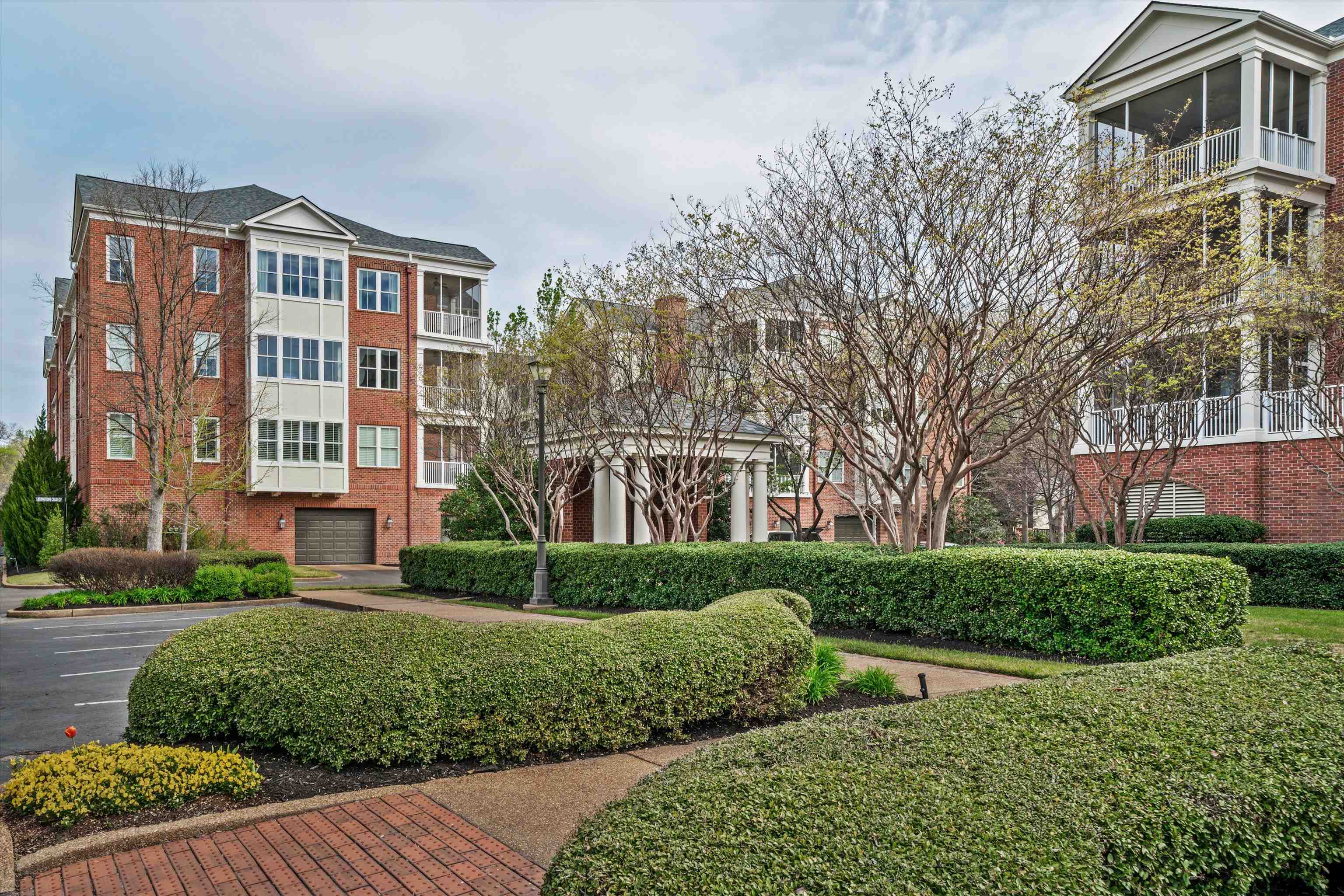 5194 LEXINGTON CLUB CV Unit: 401-402