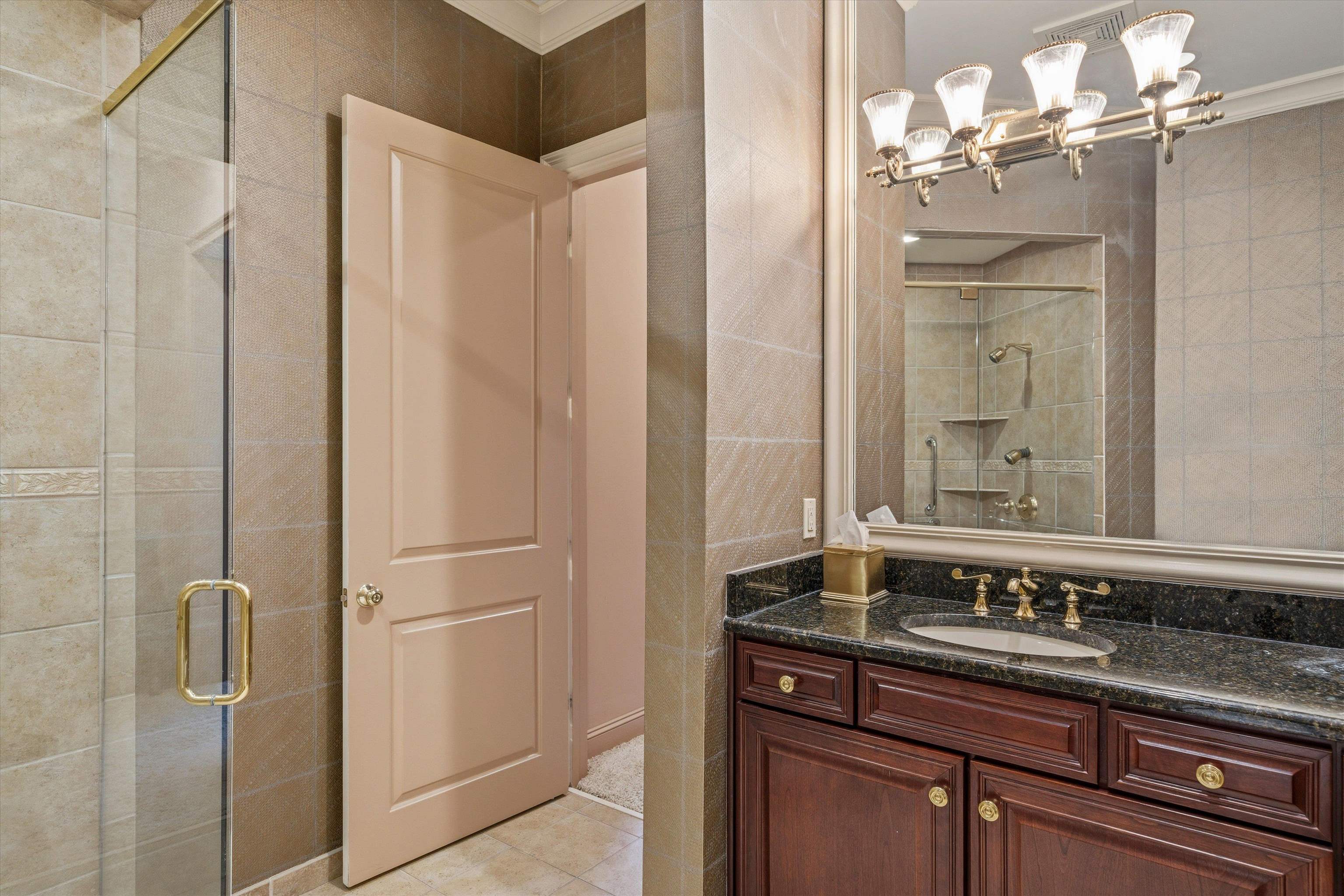 5194 LEXINGTON CLUB CV Unit: 401-402