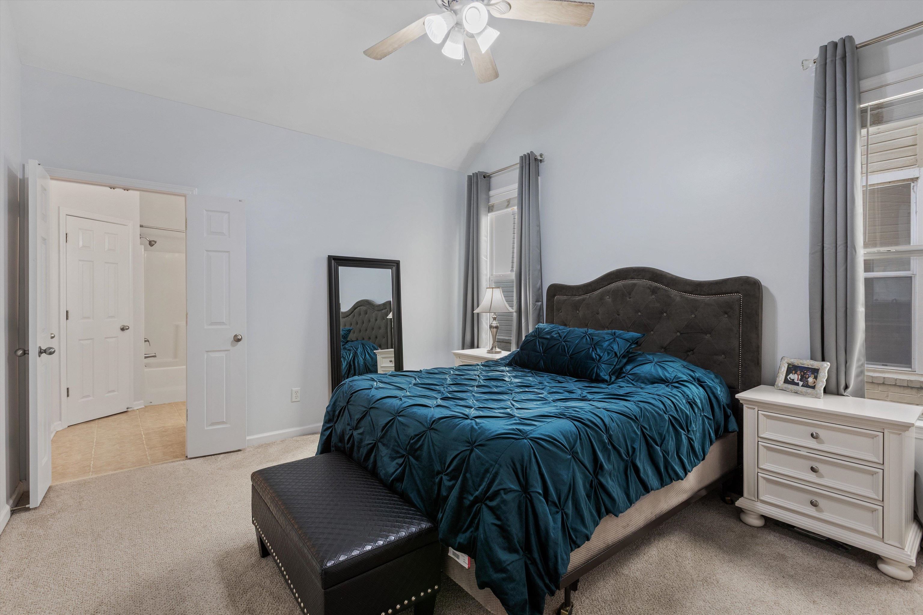 279 ISLAND VILLAGE DR