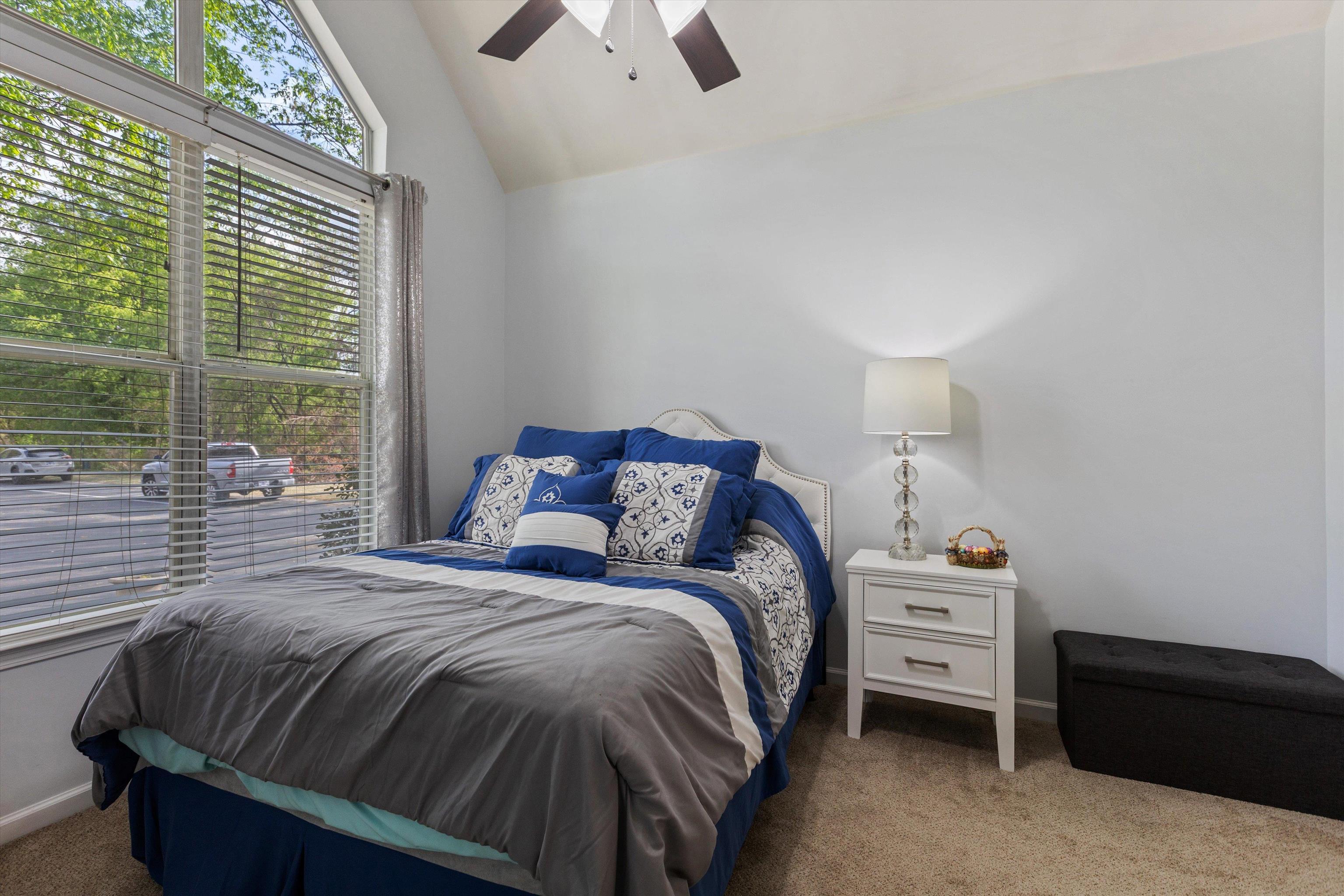 279 ISLAND VILLAGE DR