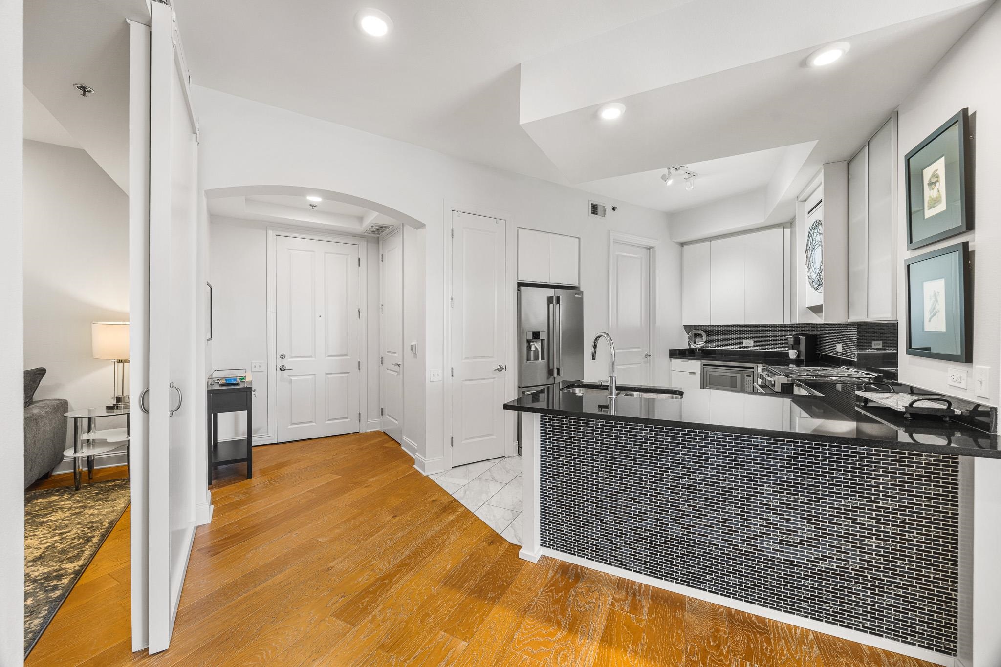 717 RIVERSIDE DR Unit: B2603