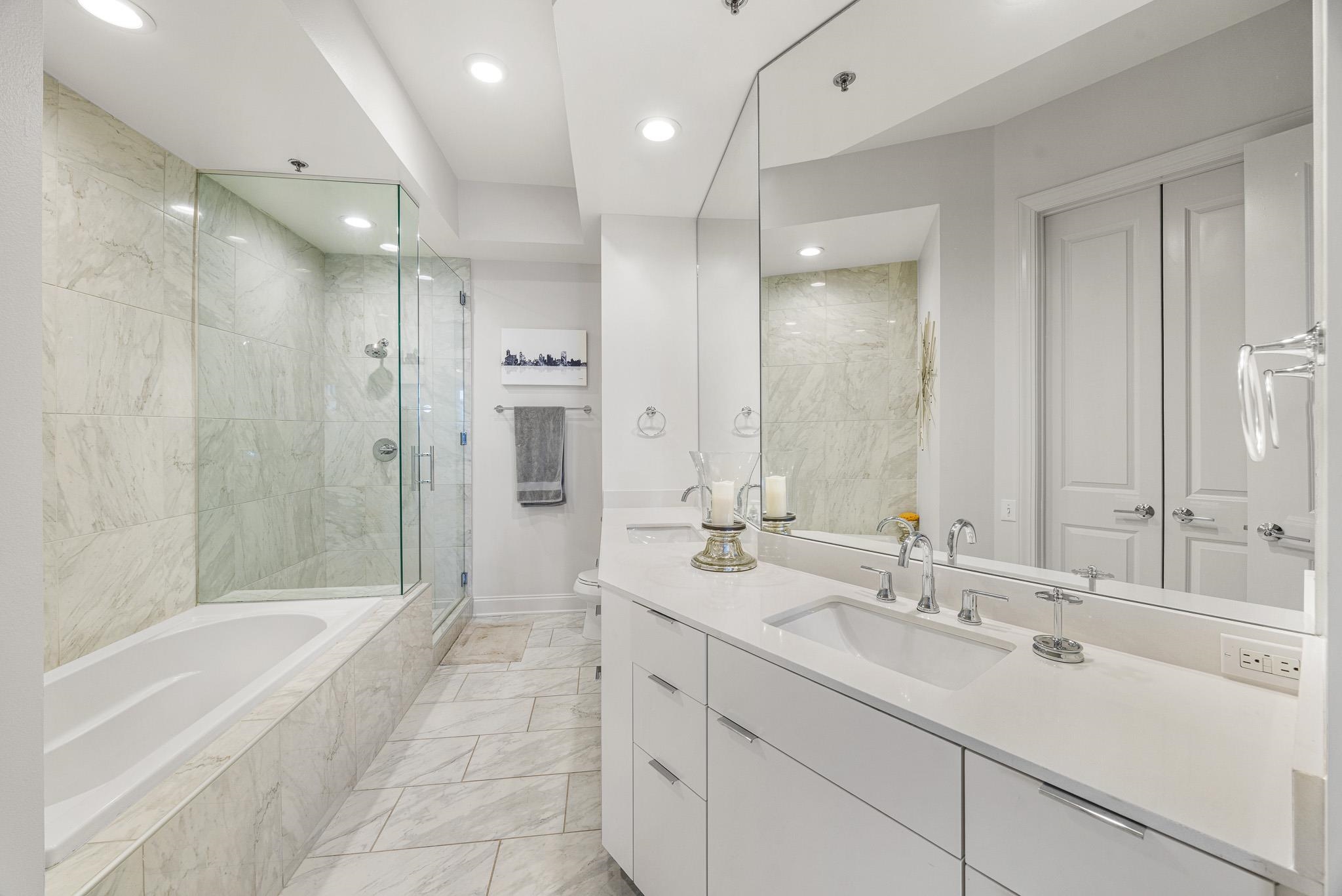 717 RIVERSIDE DR Unit: B2603