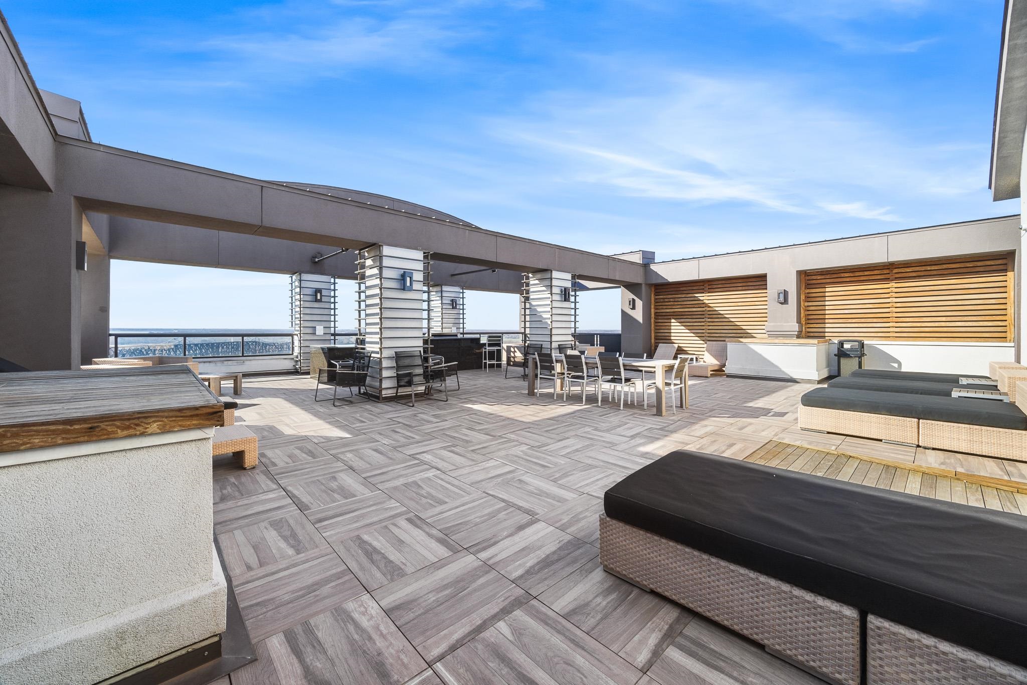 717 RIVERSIDE DR Unit: B2603