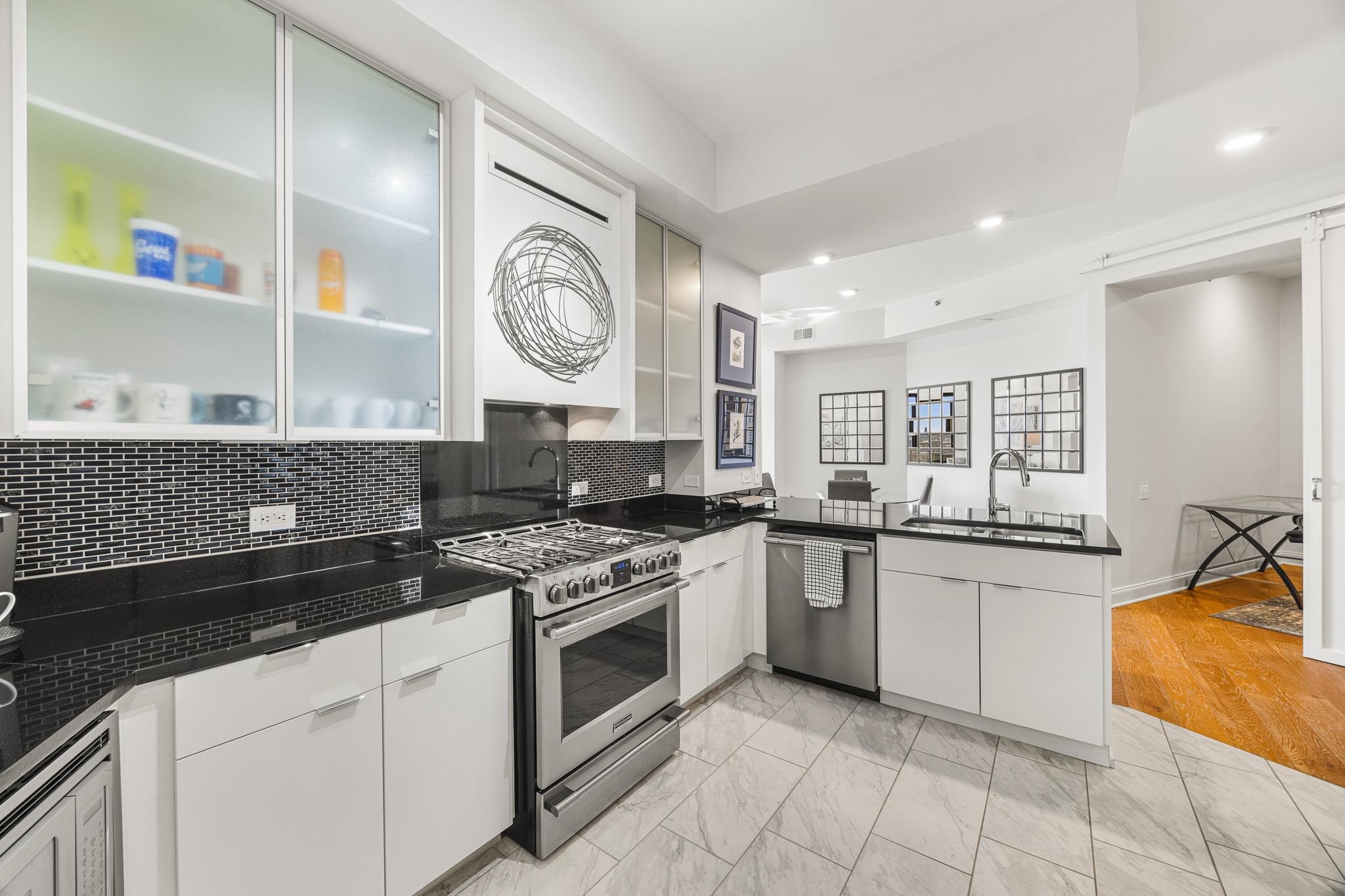 717 RIVERSIDE DR Unit: B2603