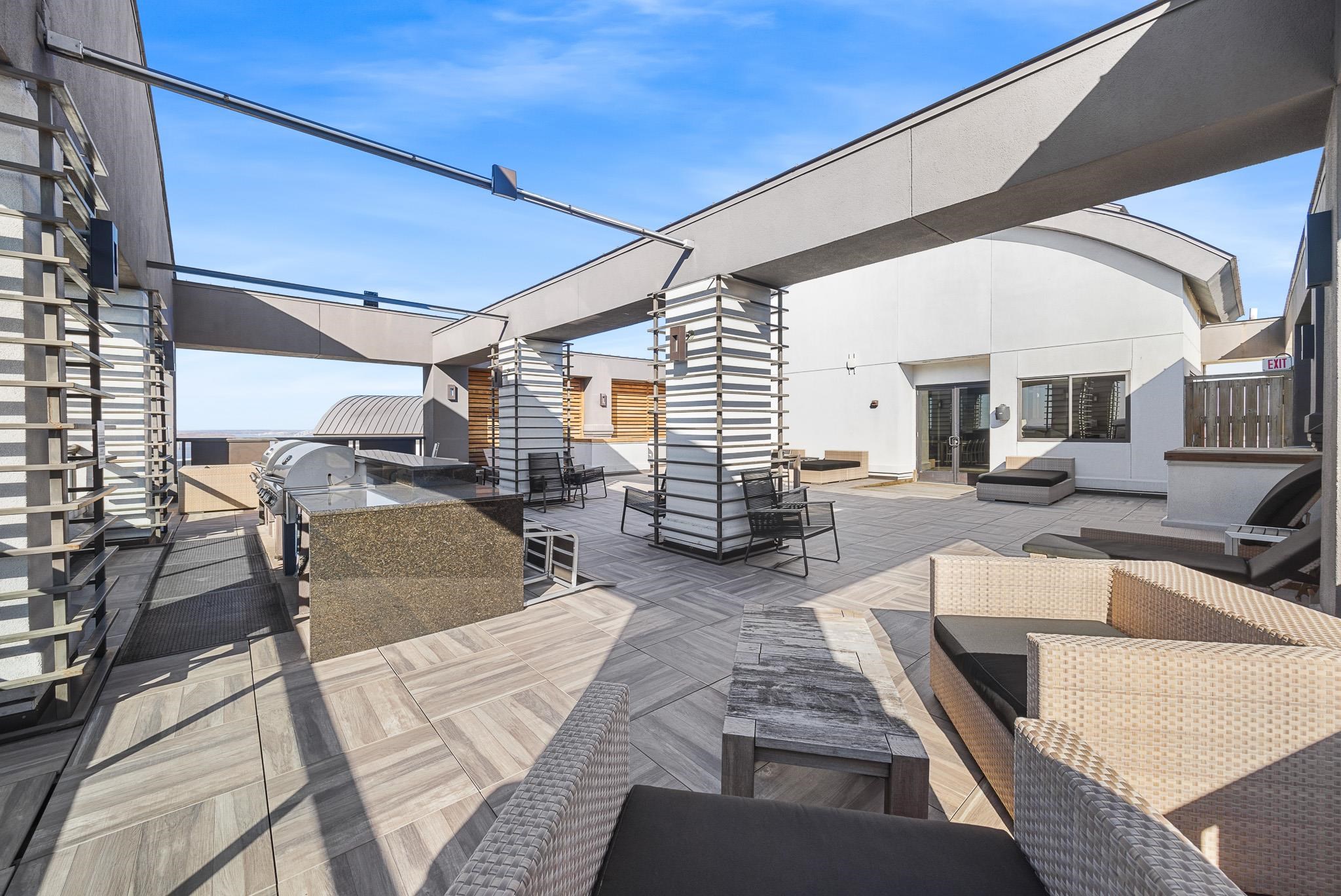 717 RIVERSIDE DR Unit: B2603