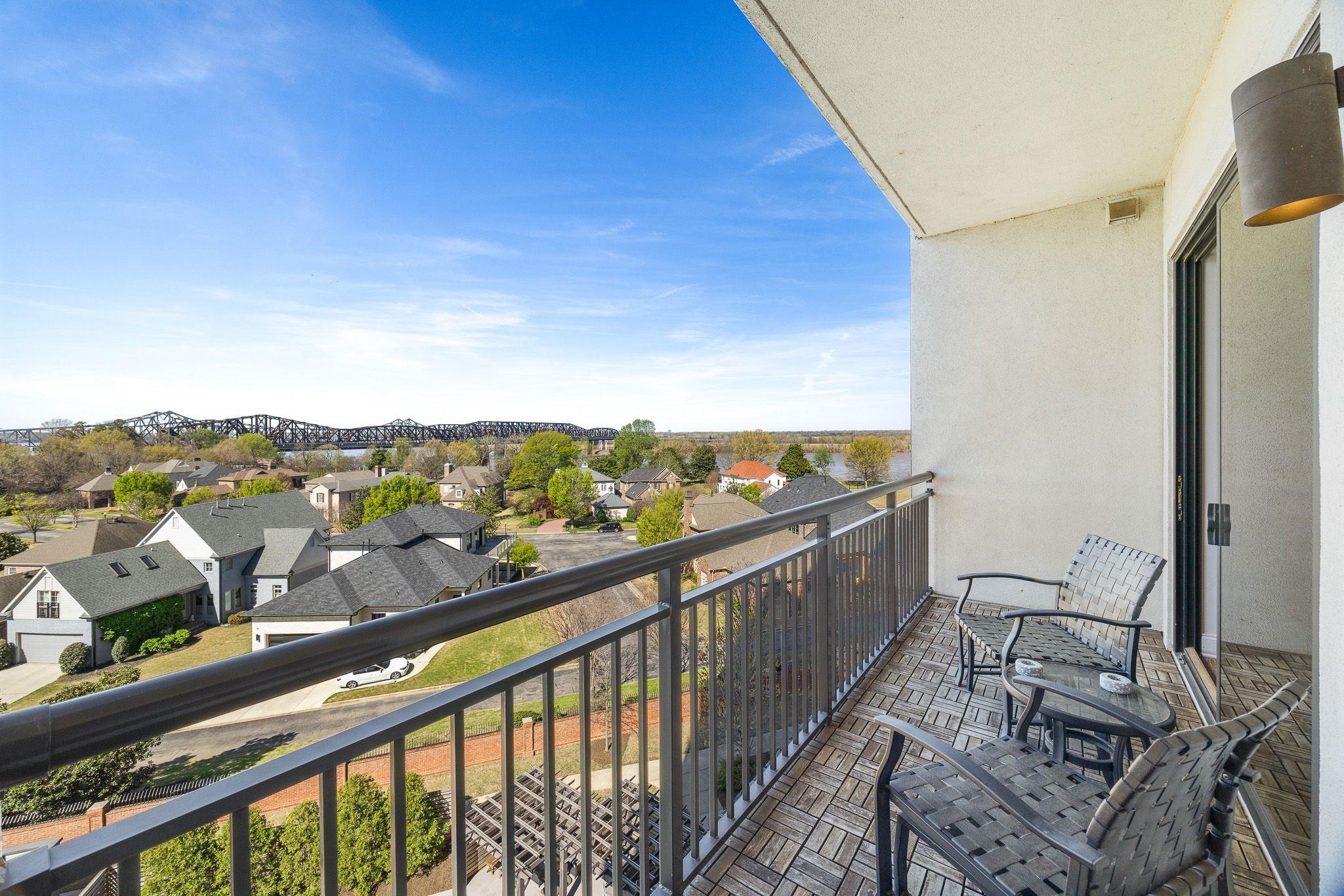 717 RIVERSIDE DR Unit: B2603