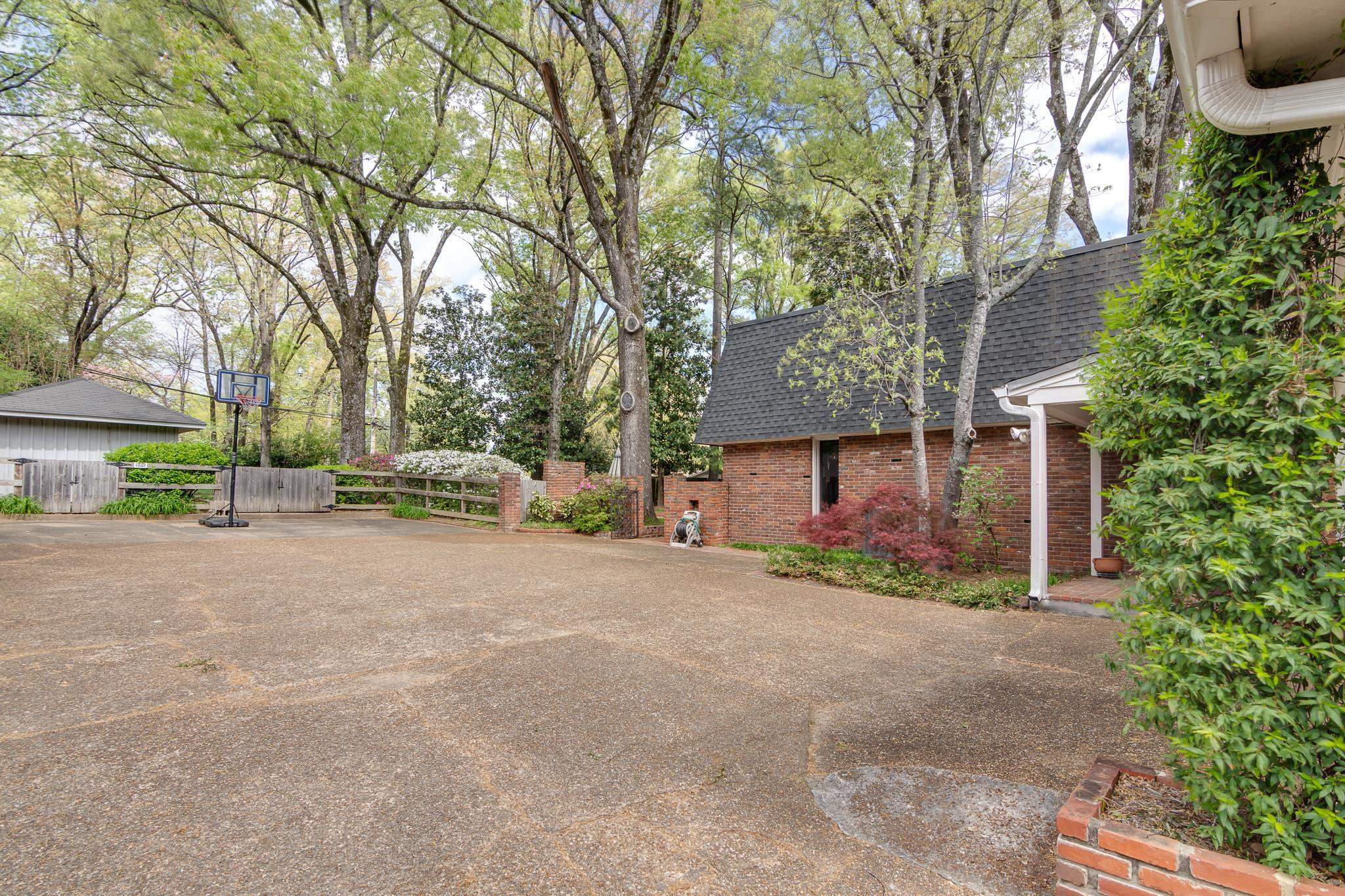 199 S GROVE PARK RD