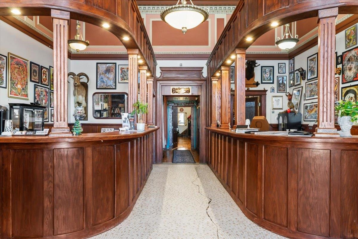 339 MADISON AVE