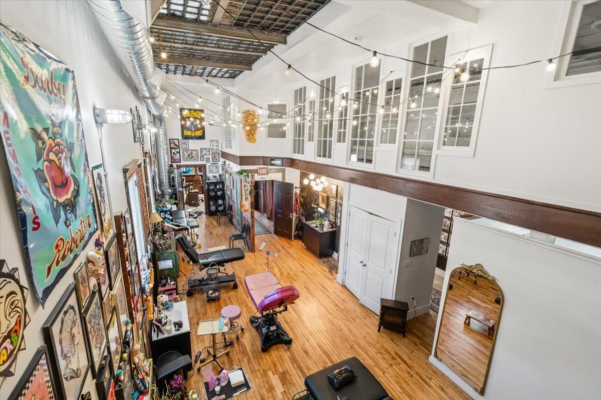 339 MADISON AVE