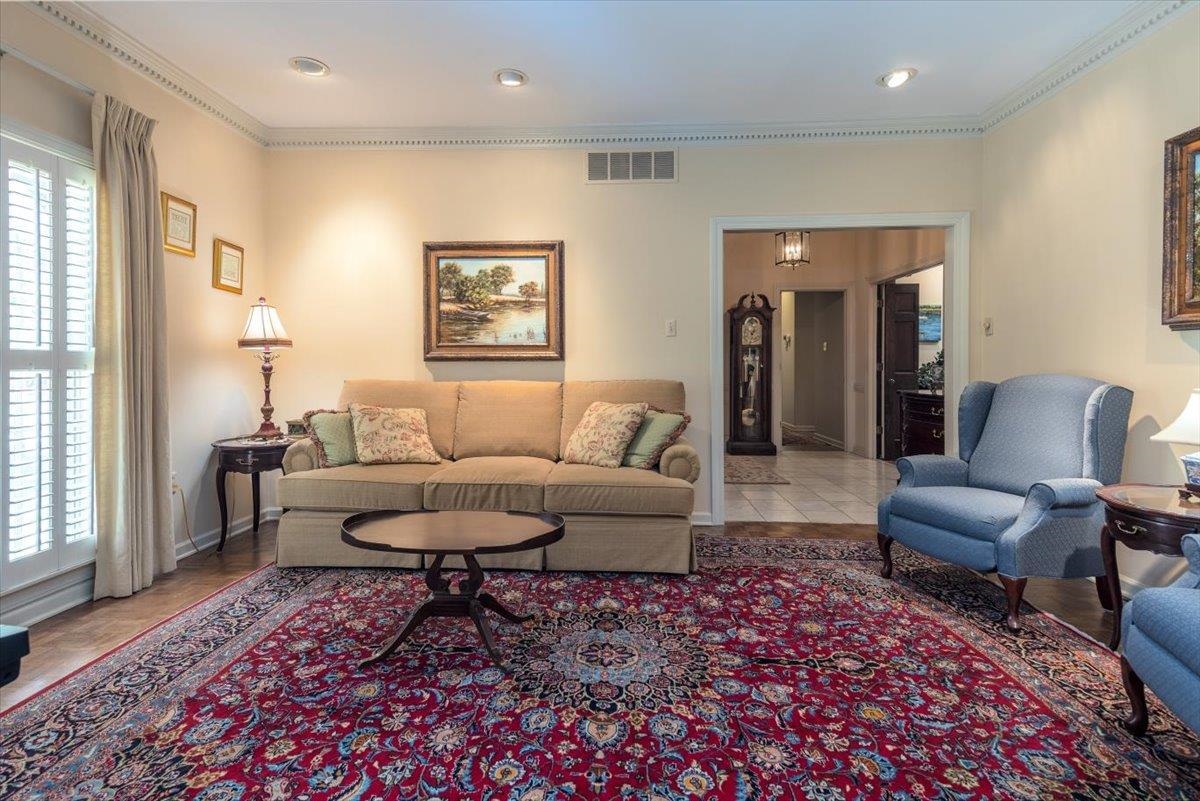 6357 SHADOWOOD LN
