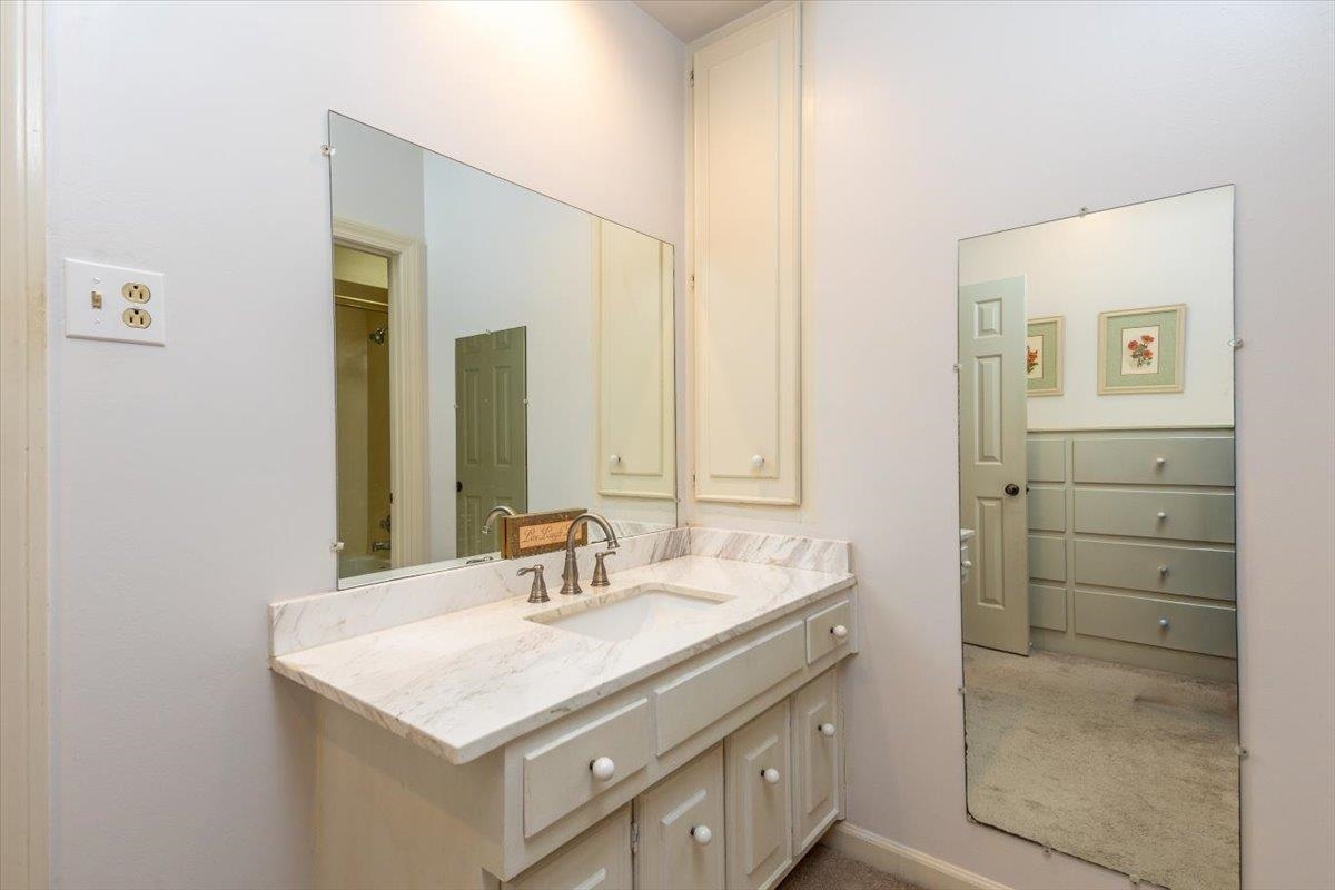 6357 SHADOWOOD LN