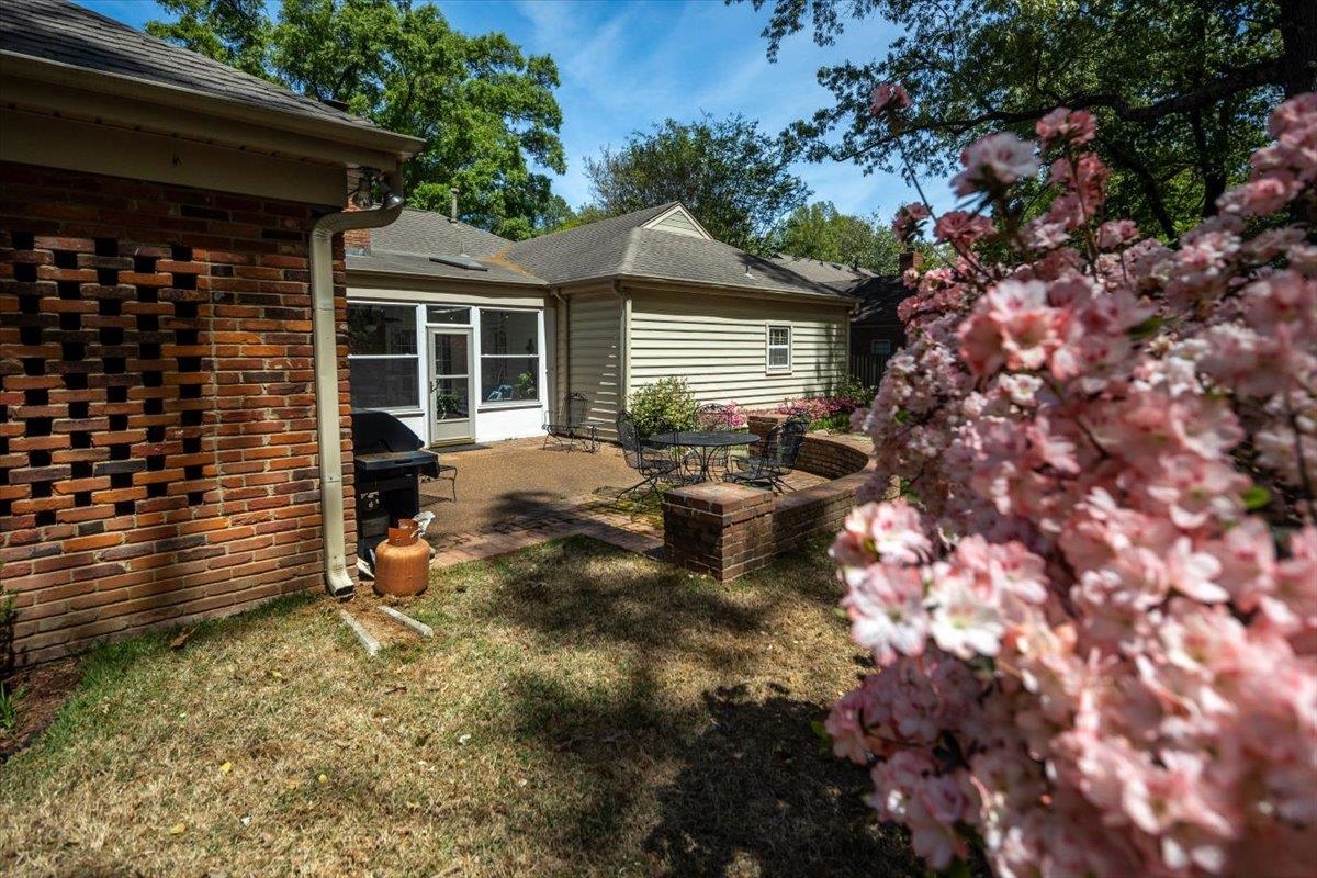 6357 SHADOWOOD LN