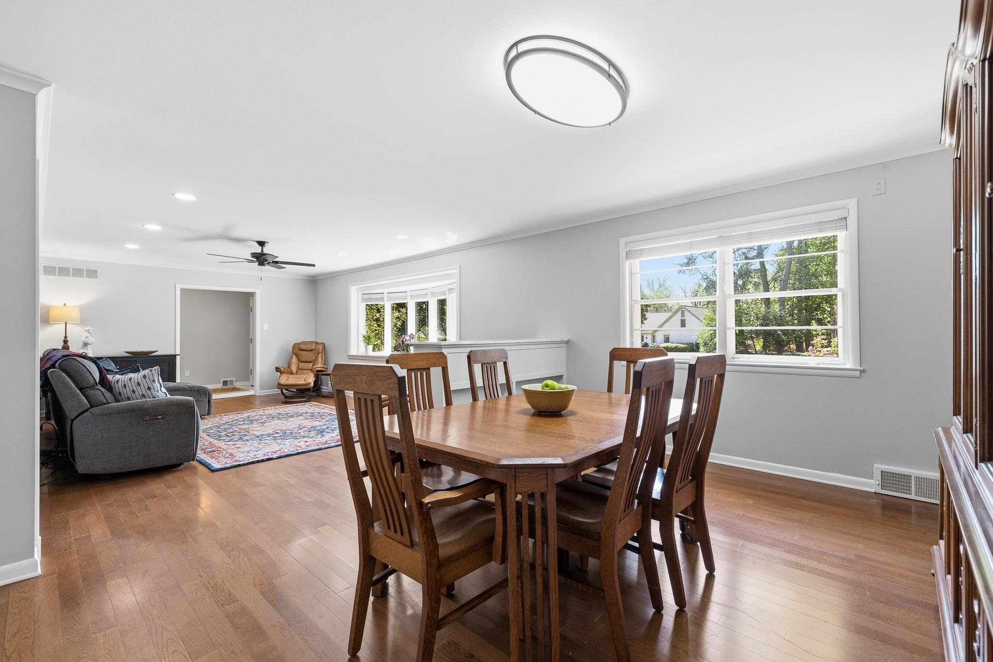 1247 W YORKSHIRE CV W