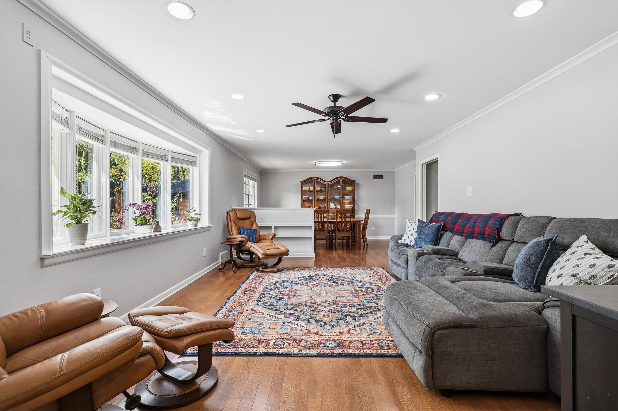 1247 W YORKSHIRE CV W