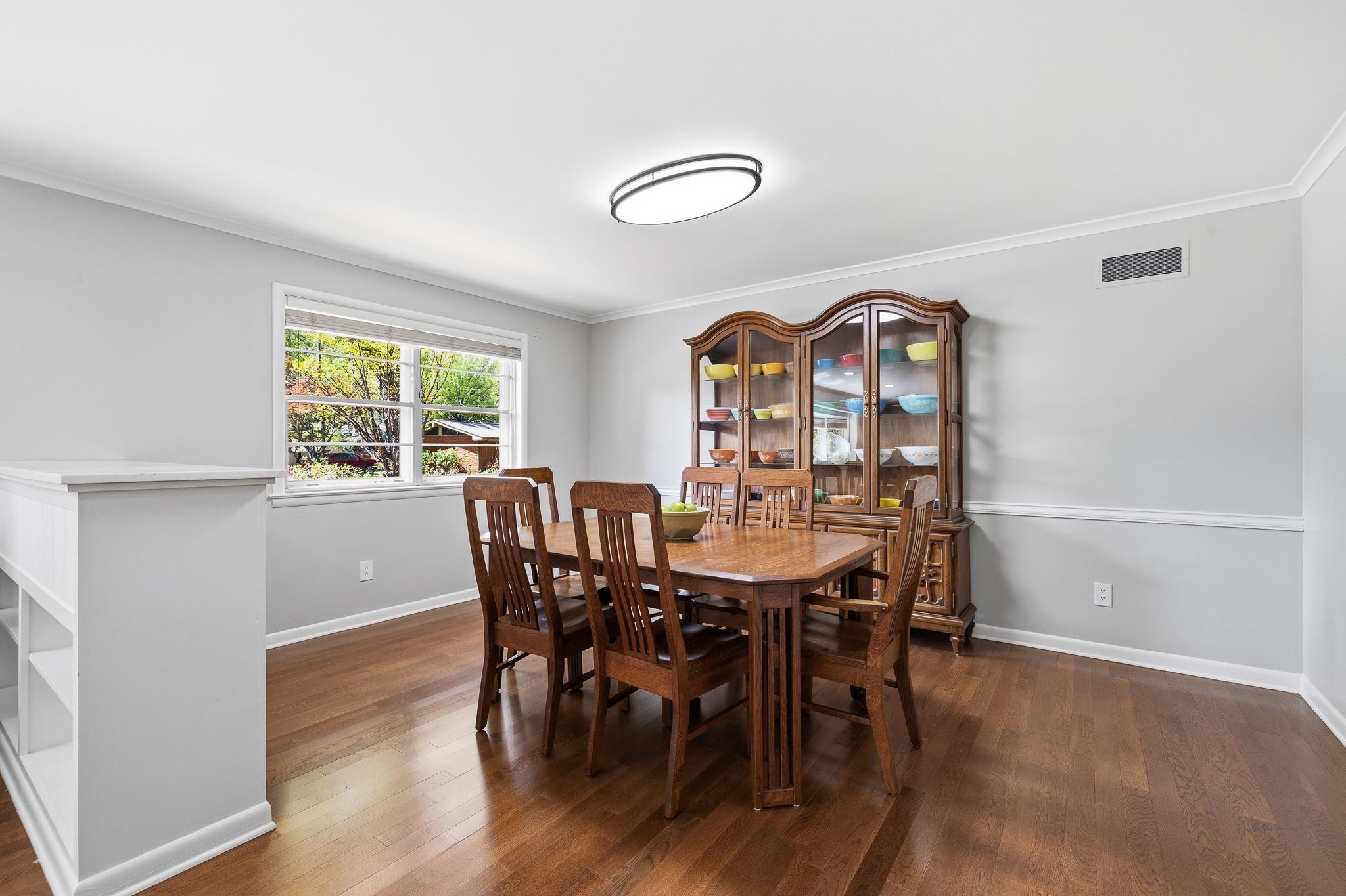 1247 W YORKSHIRE CV W