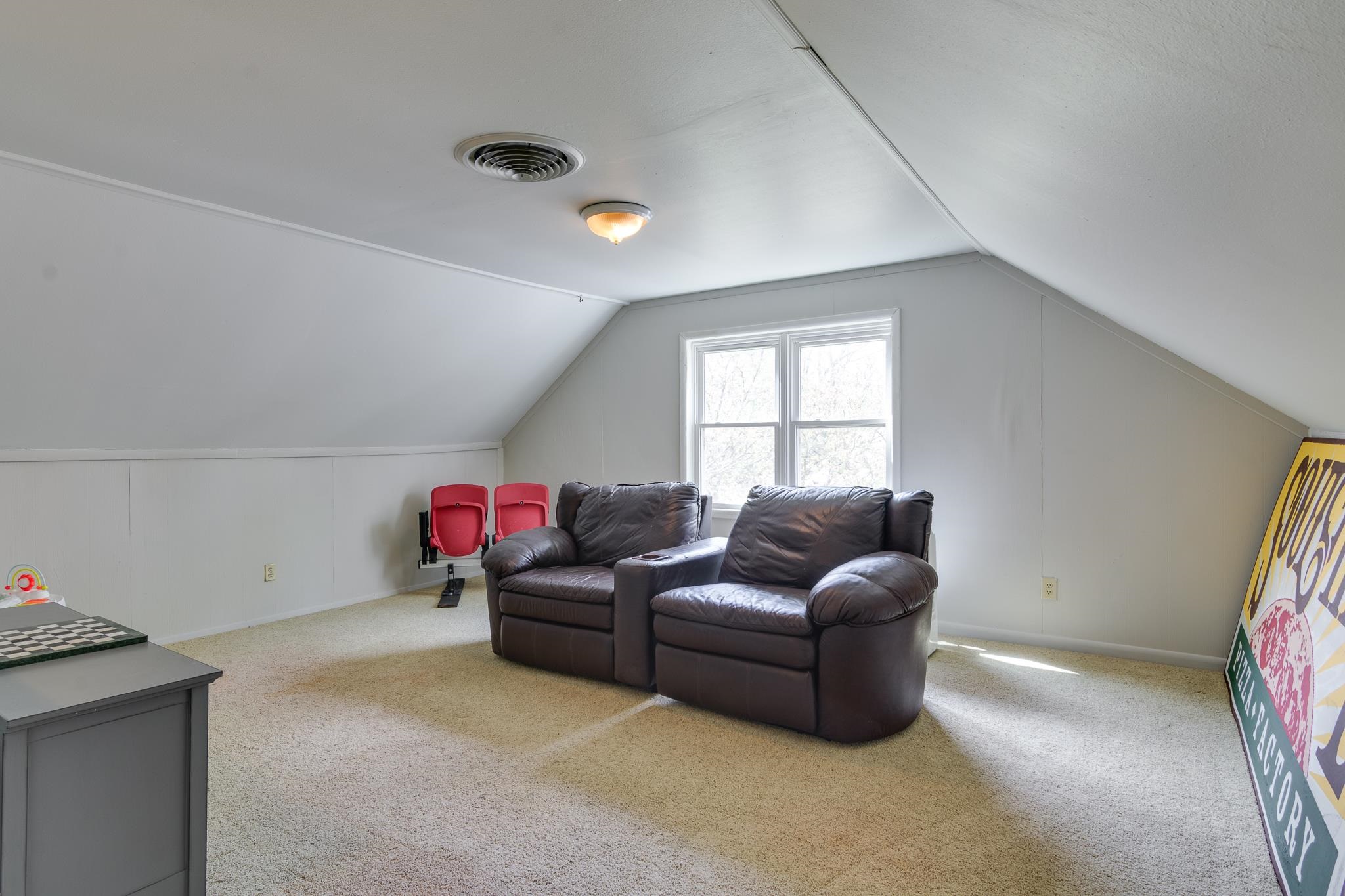 1913 GRENVILLE DR