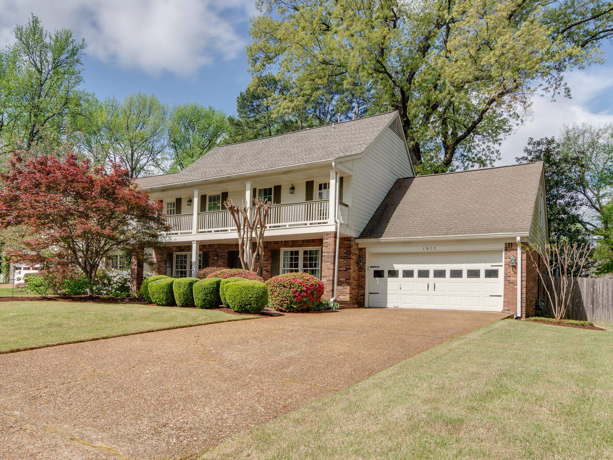 1913 GRENVILLE DR