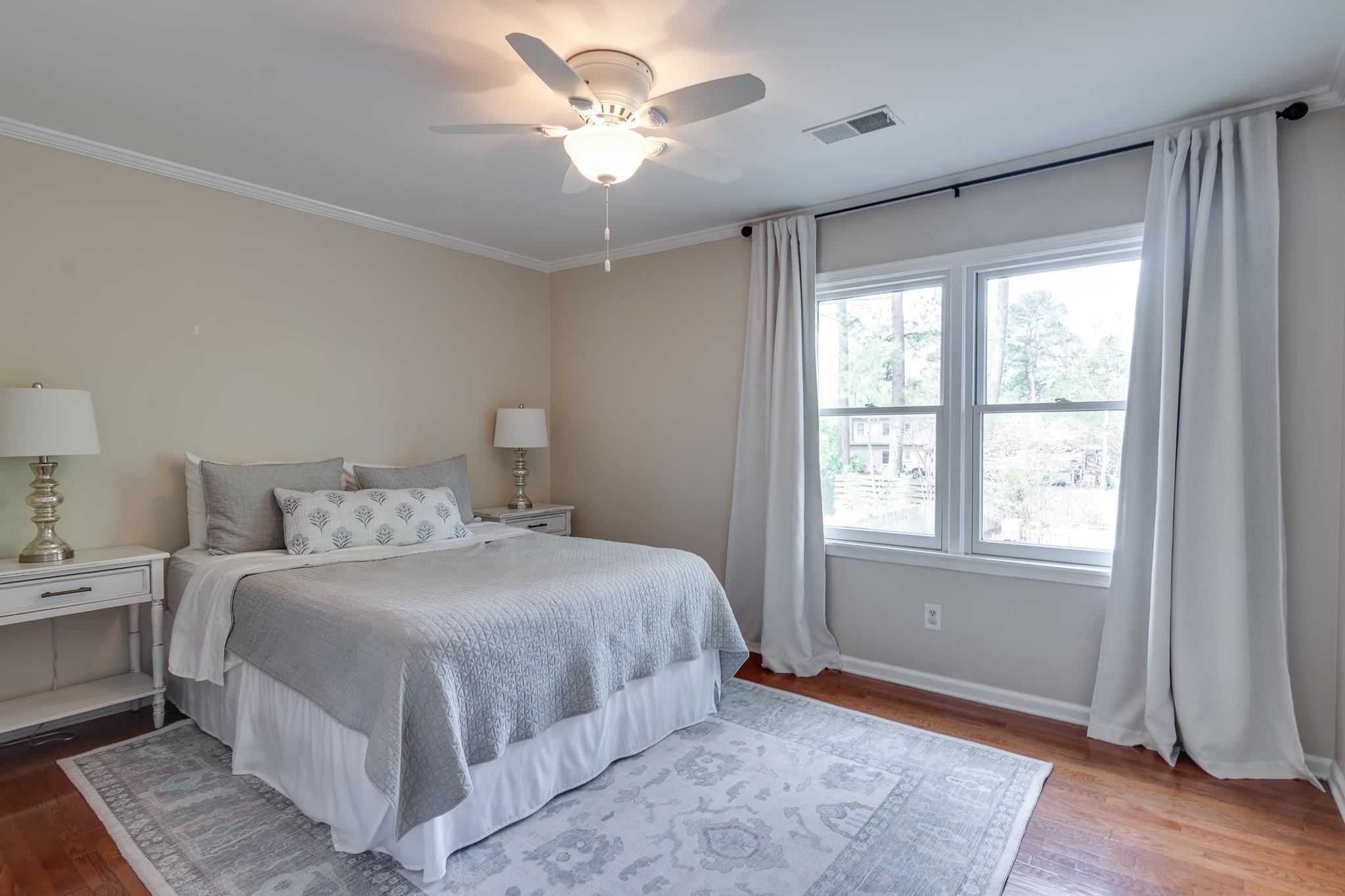 1913 GRENVILLE DR