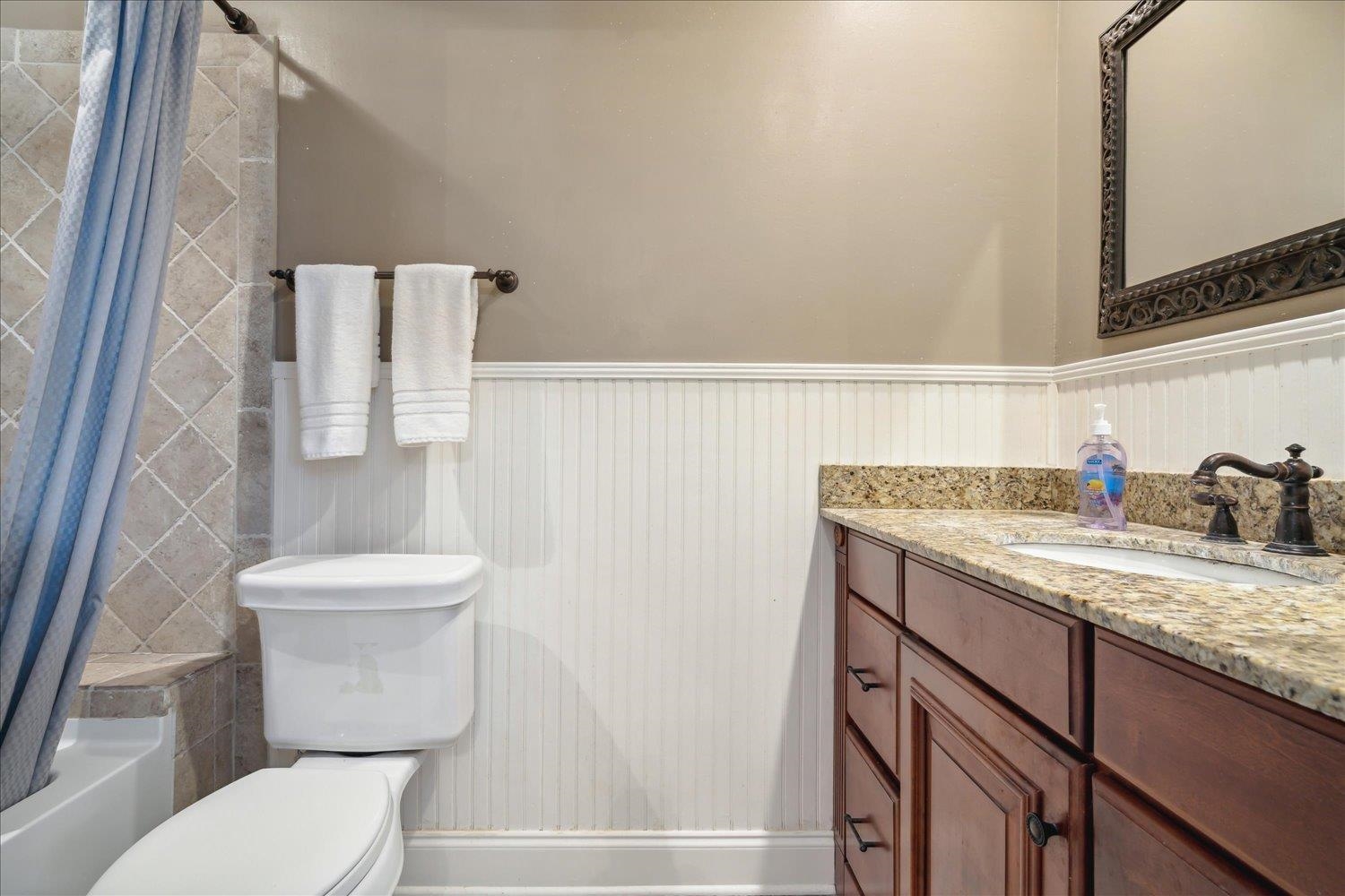 435 N HIGHLAND ST Unit: 2