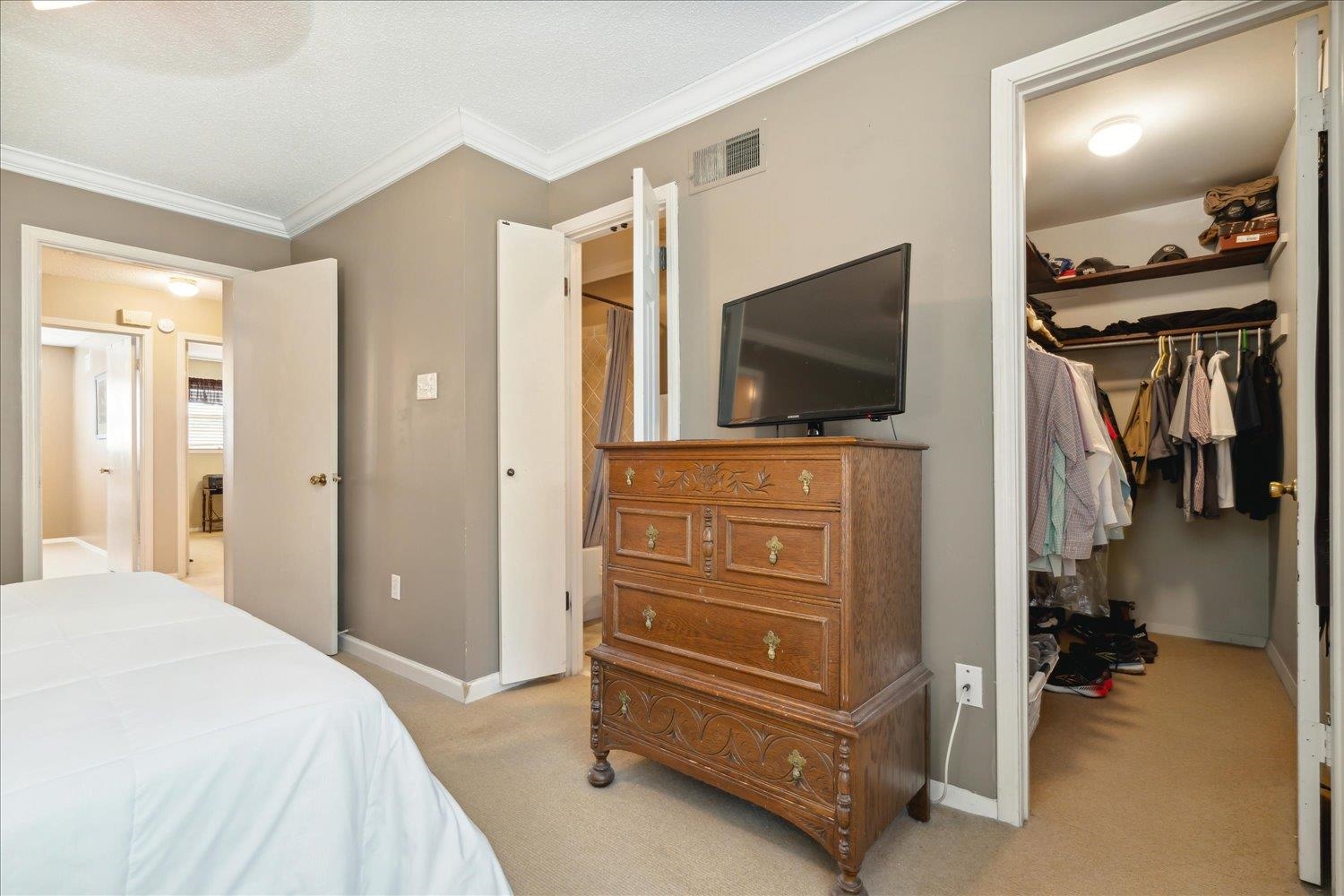 435 N HIGHLAND ST Unit: 2