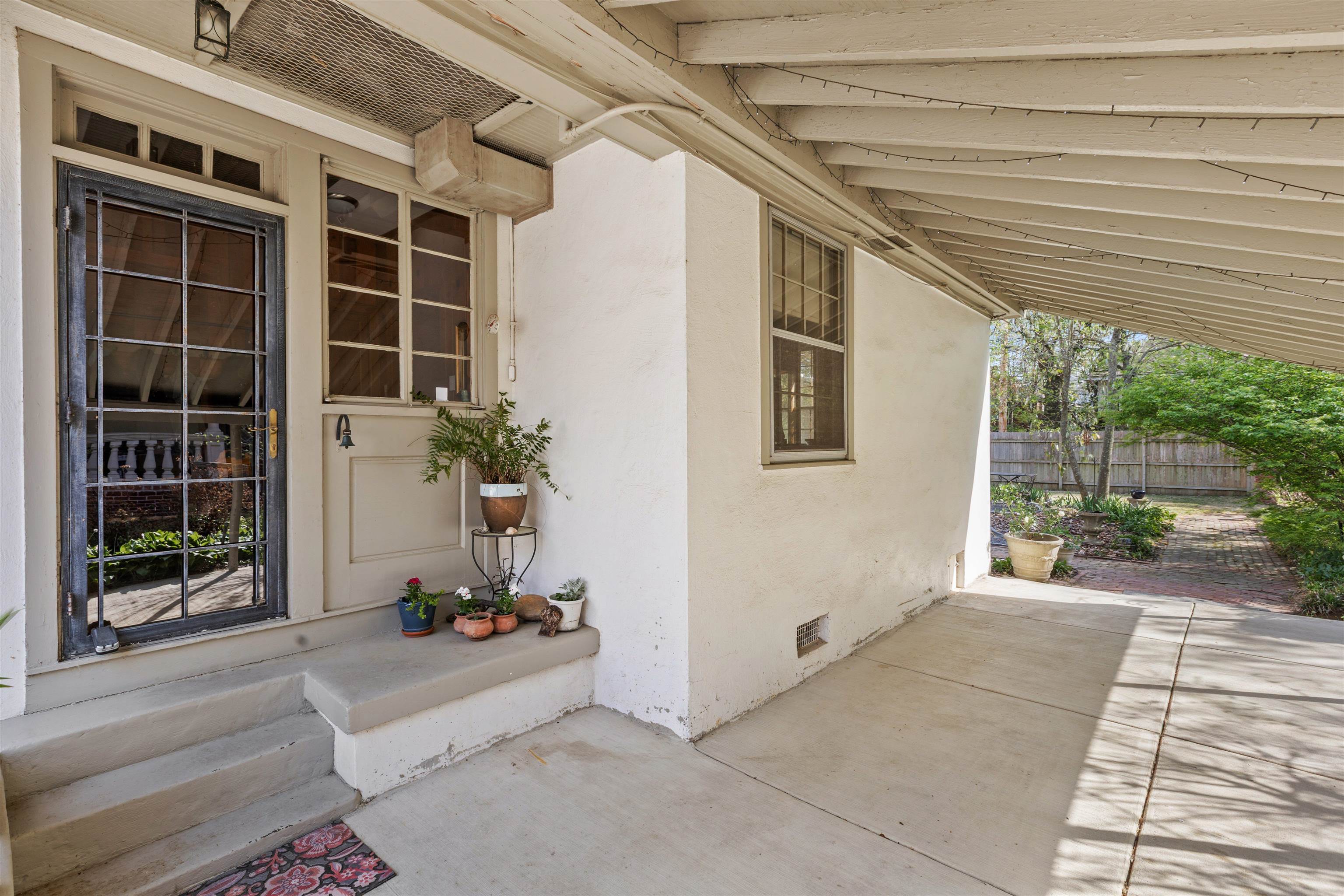 1807 FOREST AVE